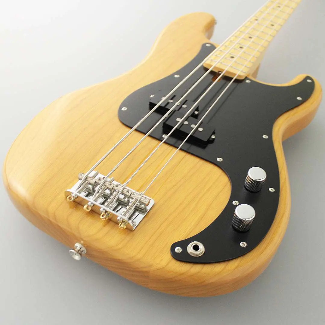 FGN Guitars Neoclassic PB 100M Ash Vintage Natural - Richards Guitars Of Stratford Upon Avon