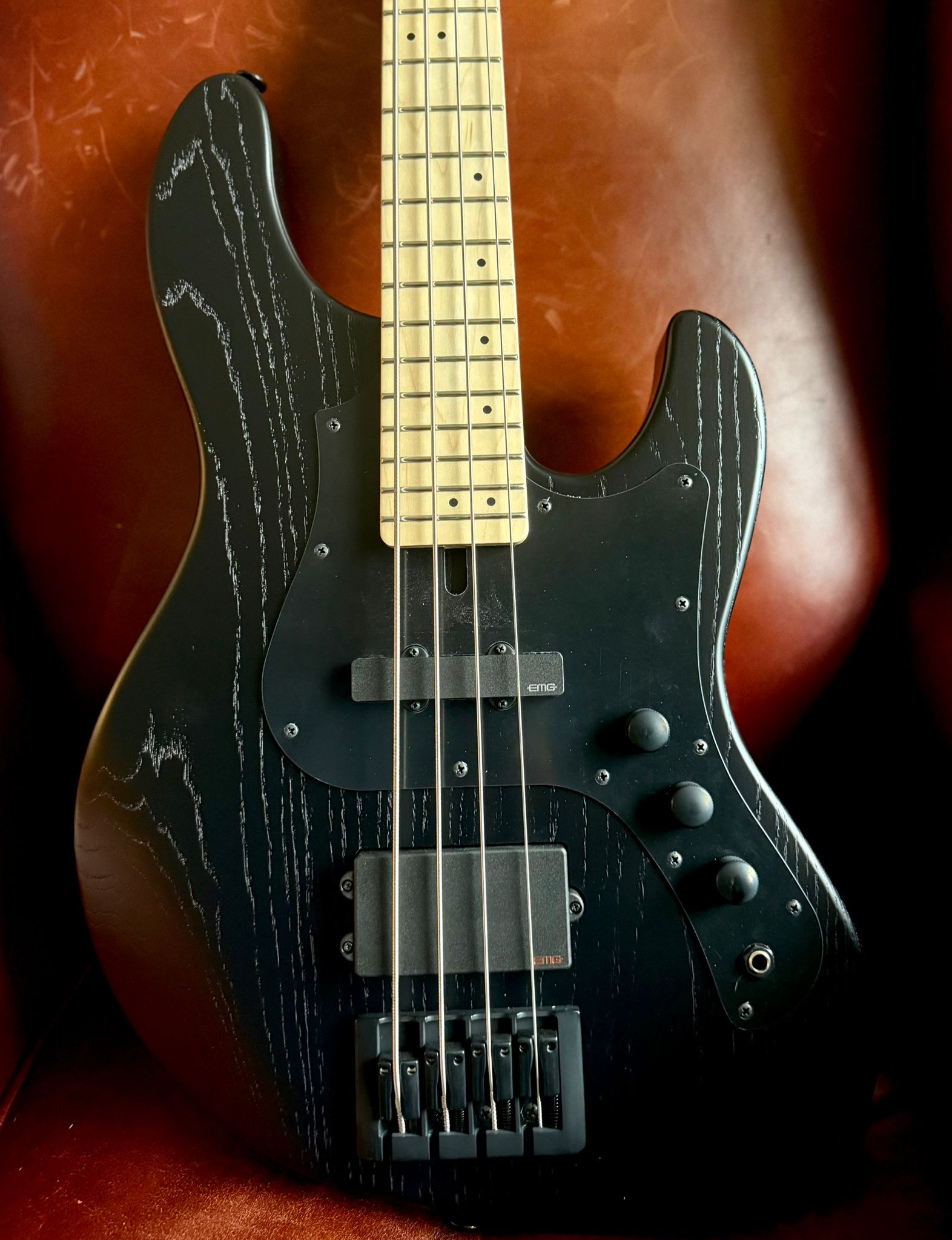 FGN J Standard Mighty Jazz JMJ2ASHDEM Open Pore Black With Gig Bag - Richards Guitars Of Stratford Upon Avon