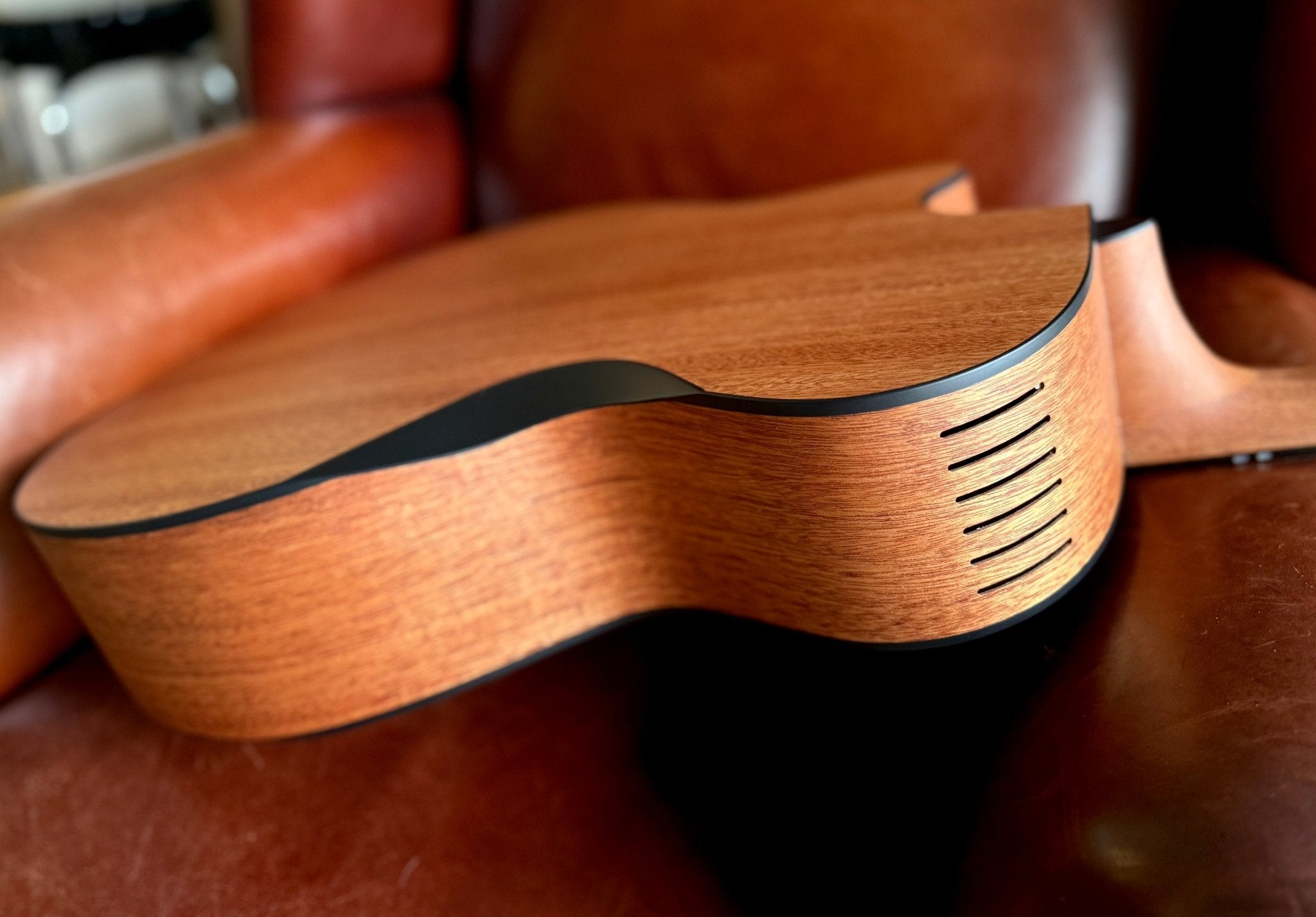 Furch Blue Performance Gc - EMa EAS - VTC - Richards Guitars Of Stratford Upon Avon