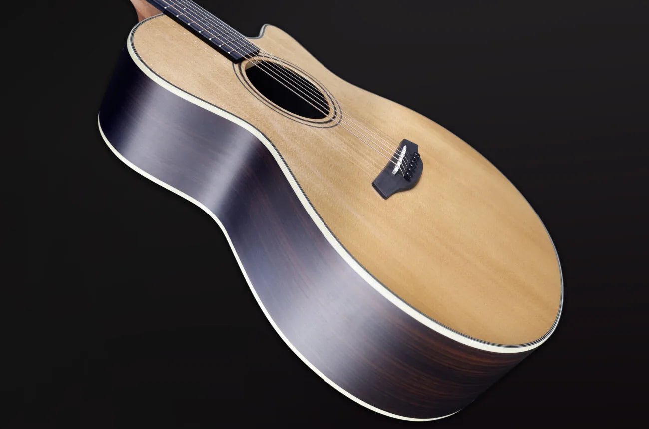 Furch Green Gc TRa 2026 Solid Torrified Sitka Spruce w' Solid Rosewood Back & Sides - Richards Guitars Of Stratford Upon Avon