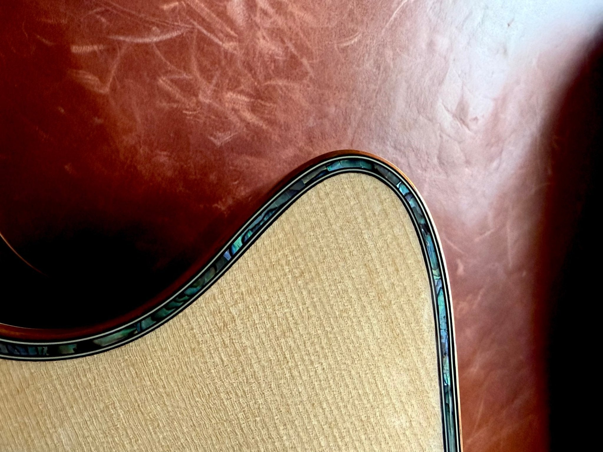 Furch Red Deluxe Gc SR with Duo Bevel Master Grade Spruce/Rosewood (2025 CNR Active Upgrade Model) - Richards Guitars Of Stratford Upon Avon