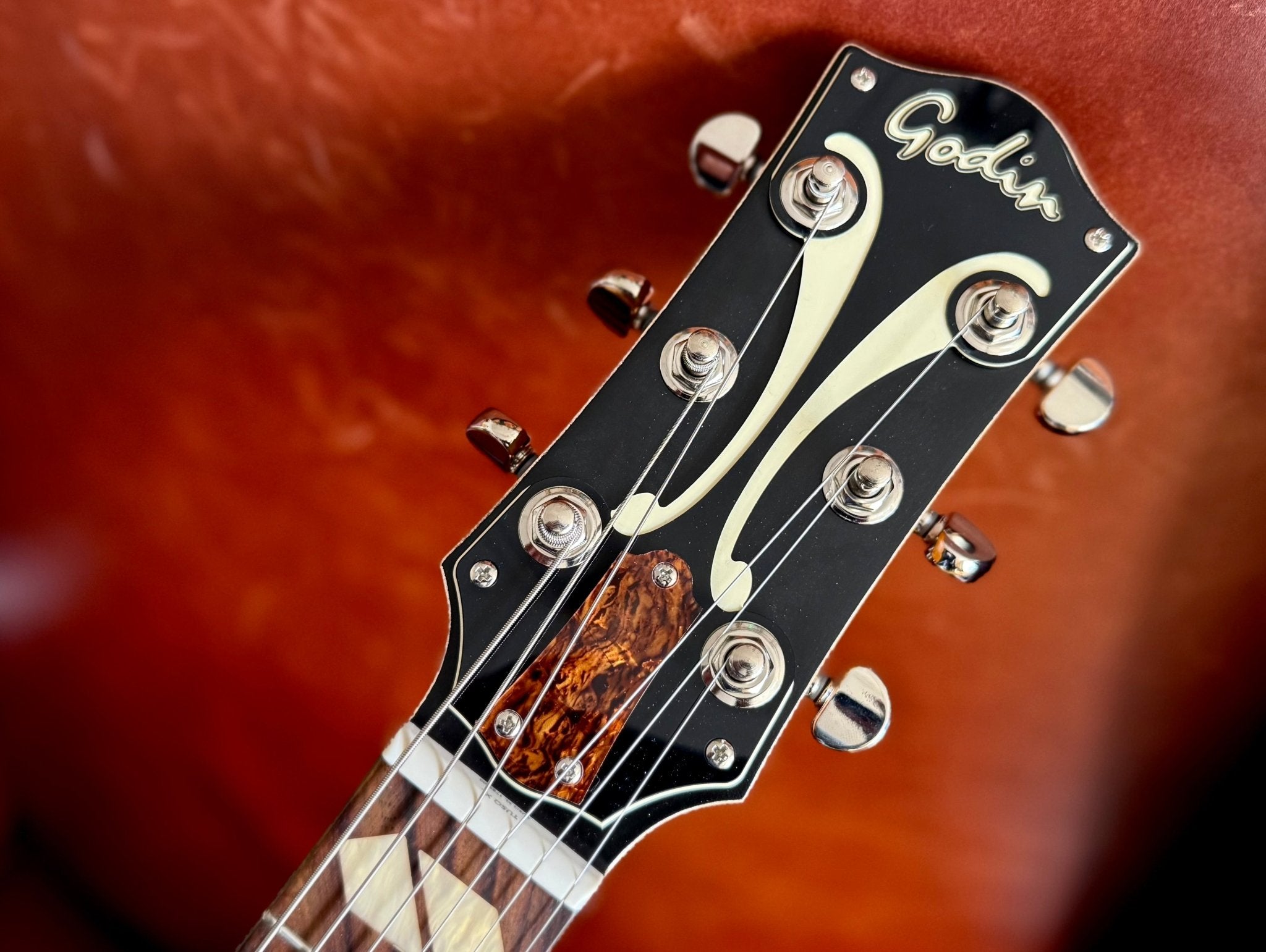 Godin 5th Avenue Jumbo P - Rail Semi - Acoustic Guitar ~ Harvest Gold - Richards Guitars Of Stratford Upon Avon