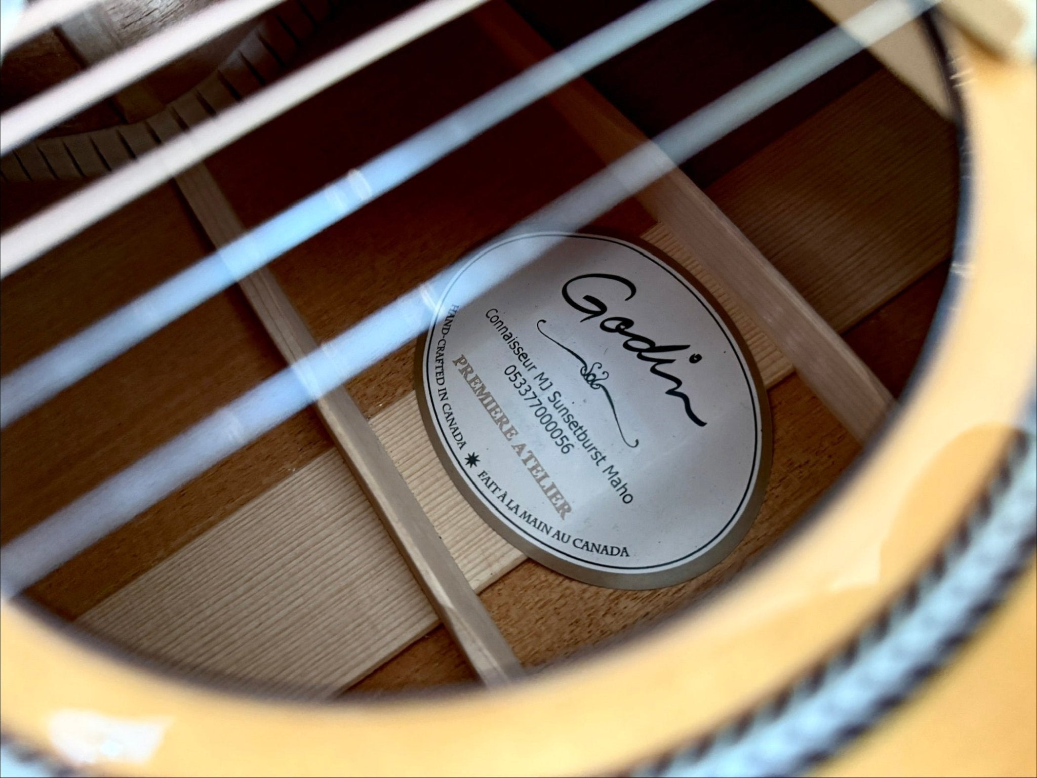 Godin Connaisseur MJ Sunsetburst Maho Electro Acoustic Guitar - Richards Guitars Of Stratford Upon Avon
