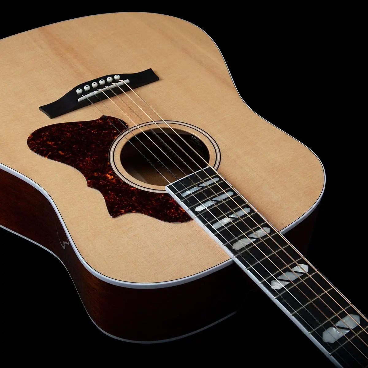 Godin Metropolis LTD HG Electro - Acoustic Guitar with Bag ~ Natural - Richards Guitars Of Stratford Upon Avon