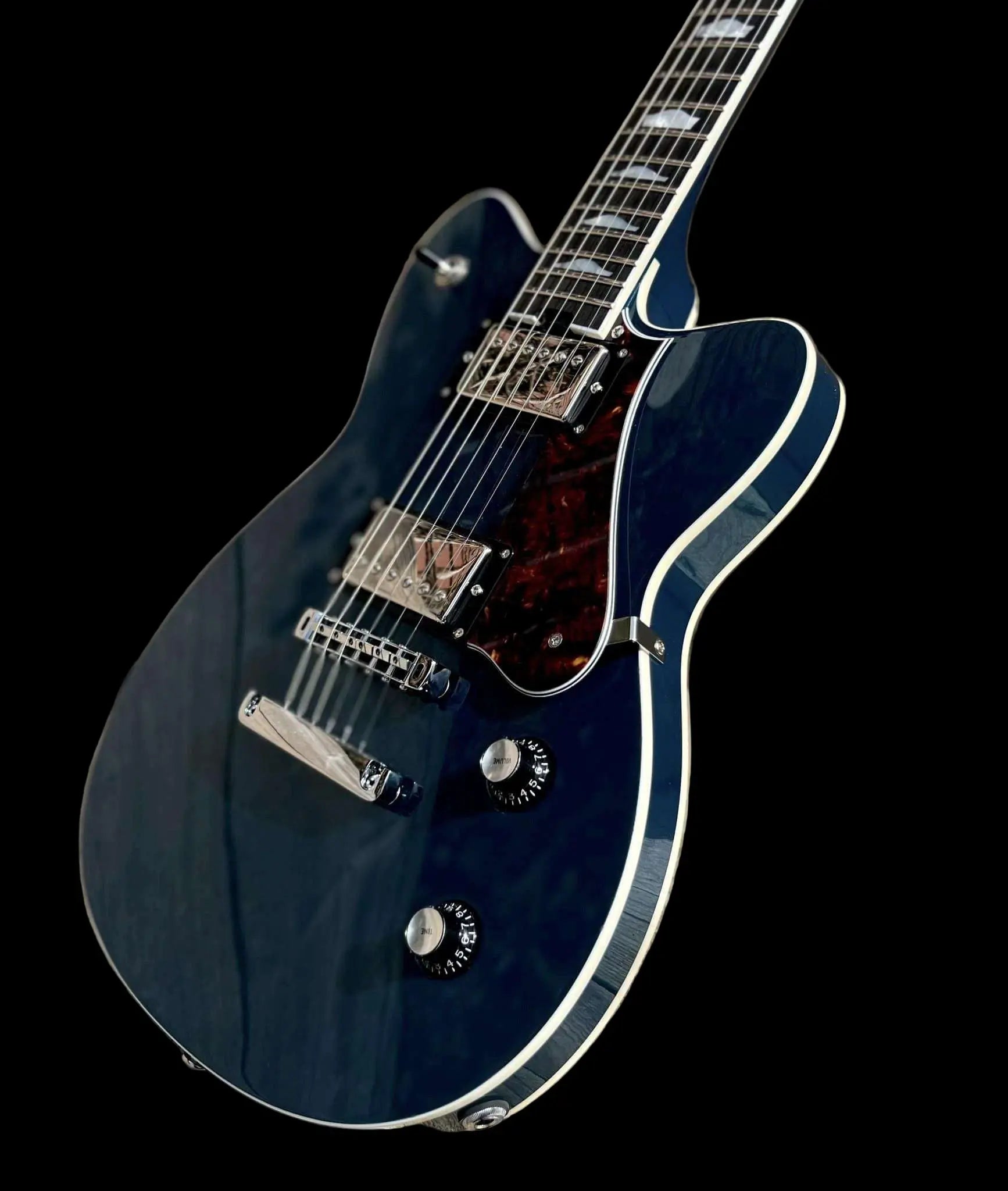 Gordon Smith Grande (Blue) Plus Hand Made Walsall Leather Guitar Strap (Worth £120) - Richards Guitars Of Stratford Upon Avon