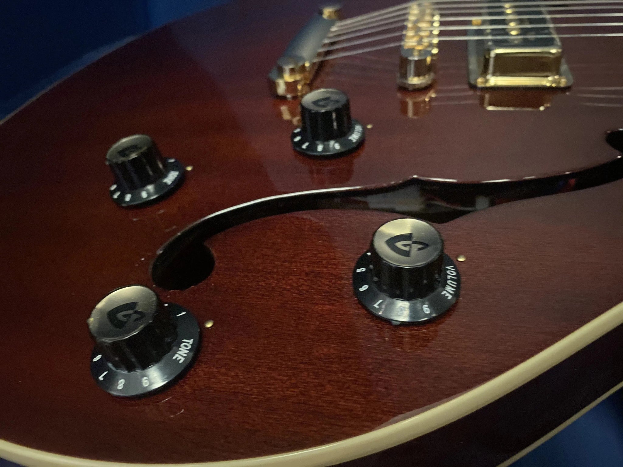 Guild STARFIRE - II DYNASONIC RB - NEW ROYAL BROWN (ONE ONLY AT THIS PRICE) - Richards Guitars Of Stratford Upon Avon