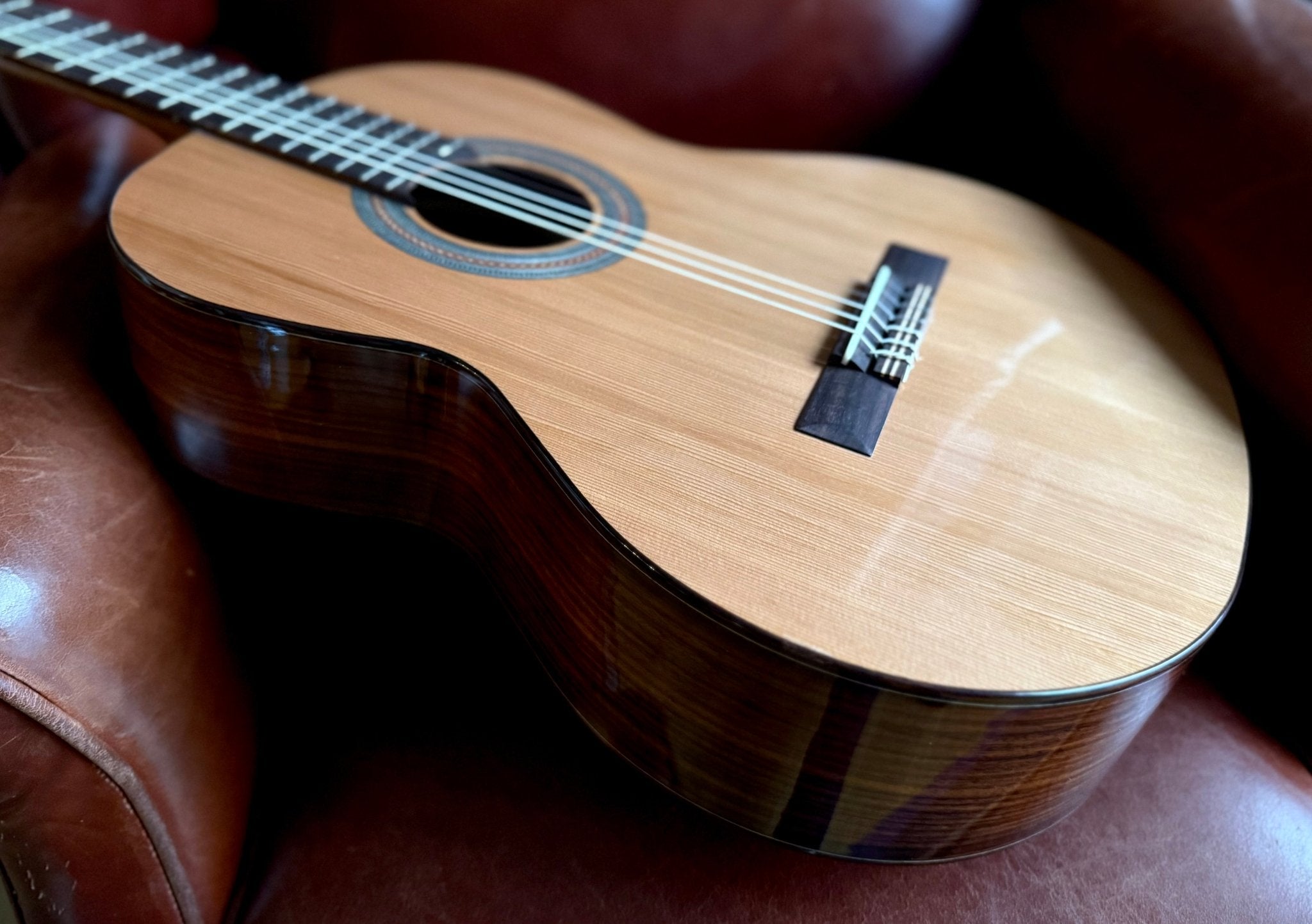 Kremona F65C Solid Red Cedar, Indian Rosewood Veneer Nylon Strung Guitar - Richards Guitars Of Stratford Upon Avon