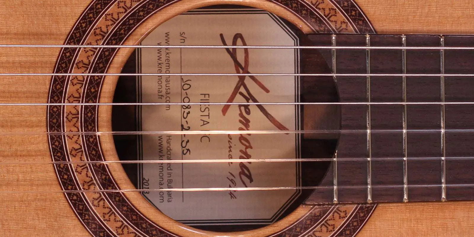Kremona FIESTA FC, Solid Red Cedar, Solid Indian Rosewood - Richards Guitars Of Stratford Upon Avon