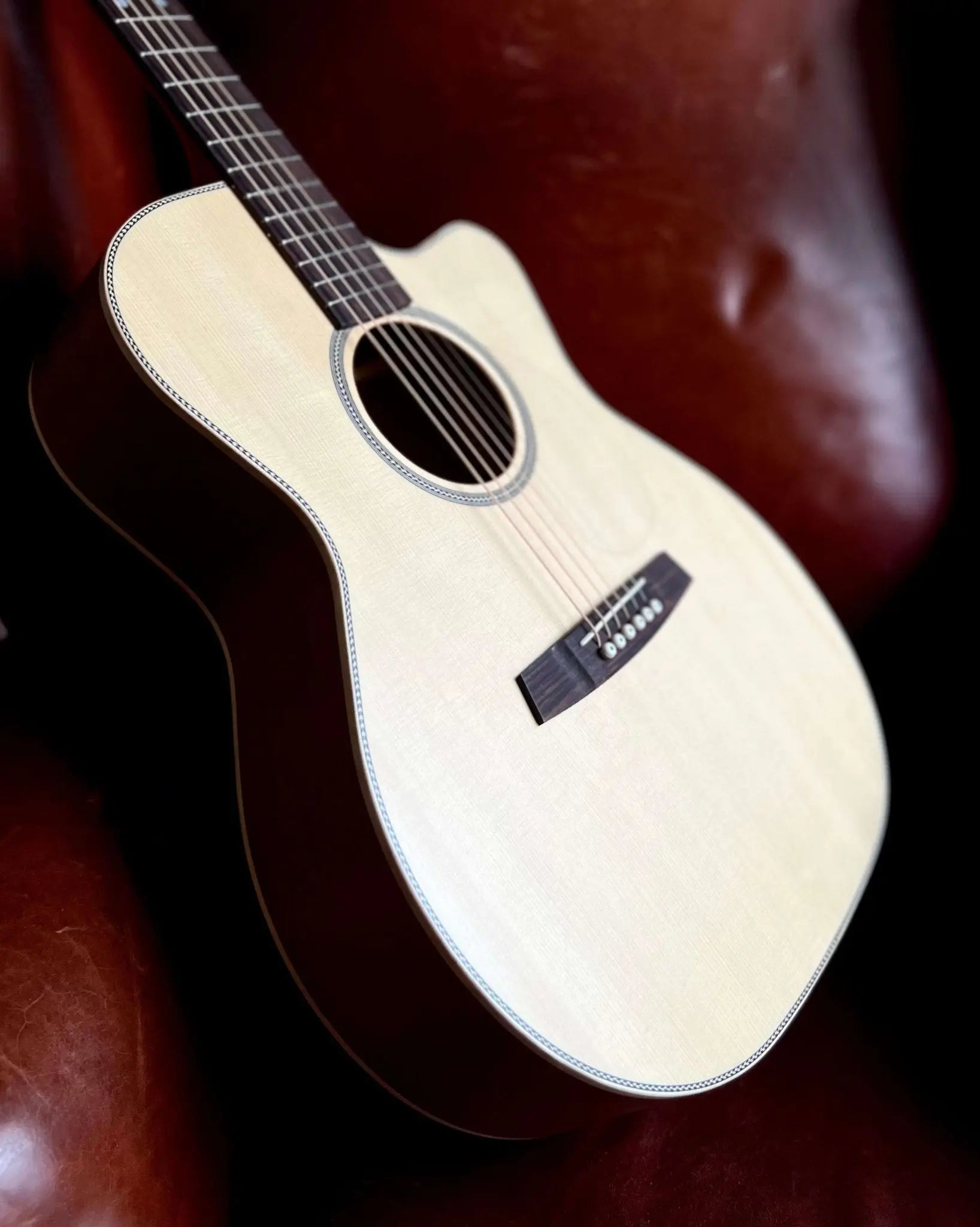 Kremona M25 Cutaway Acoustic Guitar - Richards Guitars Of Stratford Upon Avon