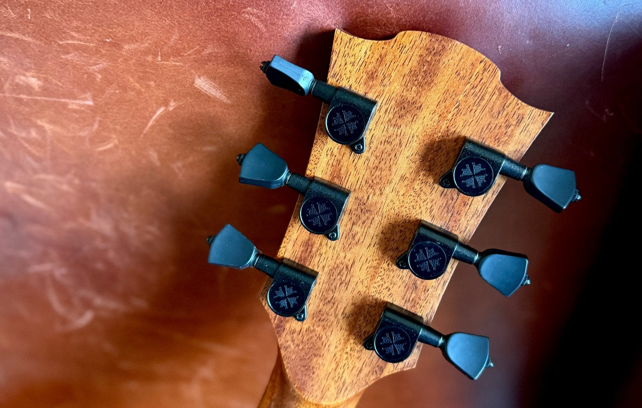 LAG HyVibe 30 H2 - Auditorium Cutaway Electro Acoustic Guitar - Richards Guitars Of Stratford Upon Avon