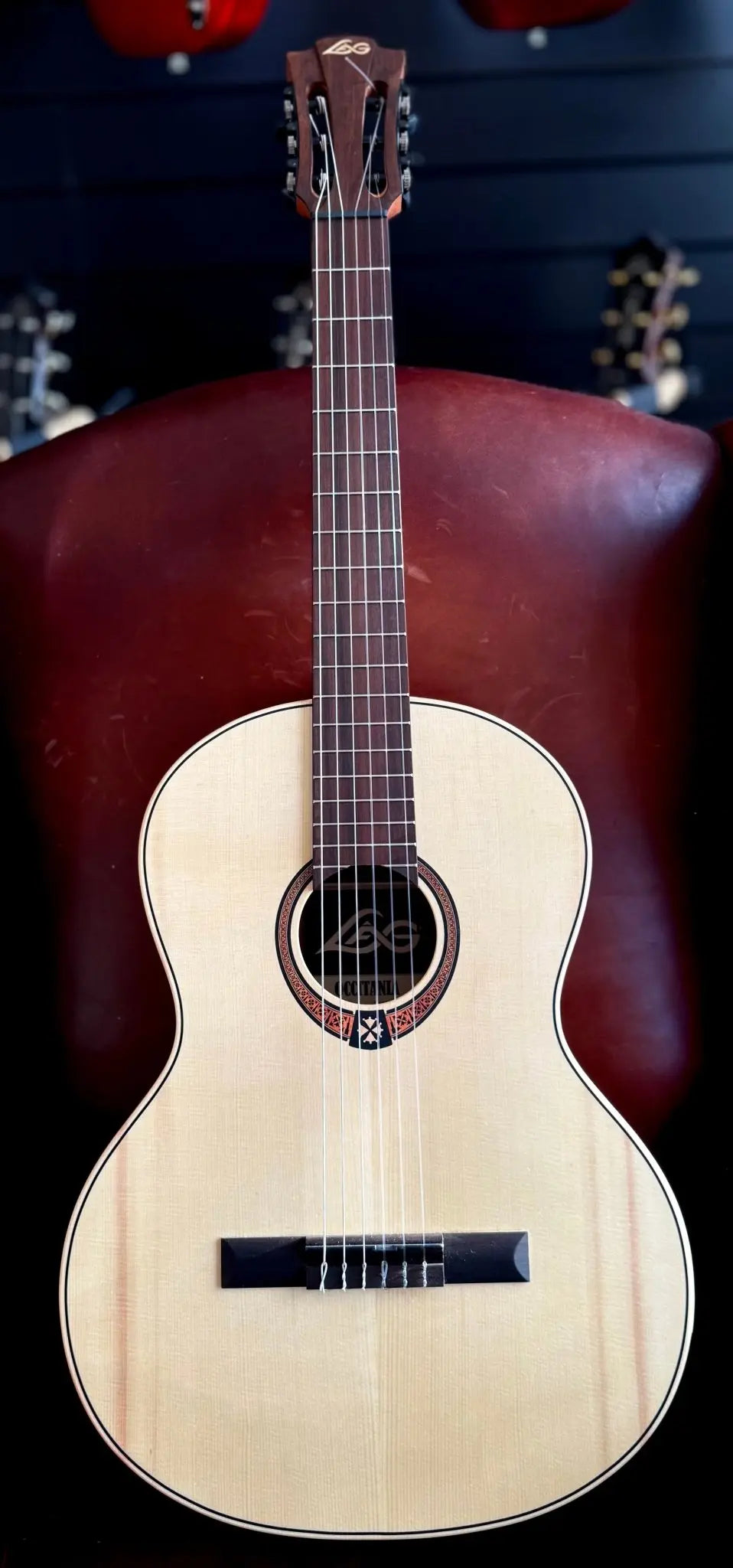 LAG OCCITANIA 70 OC70 CLASSICAL SPRUCE - Richards Guitars Of Stratford Upon Avon