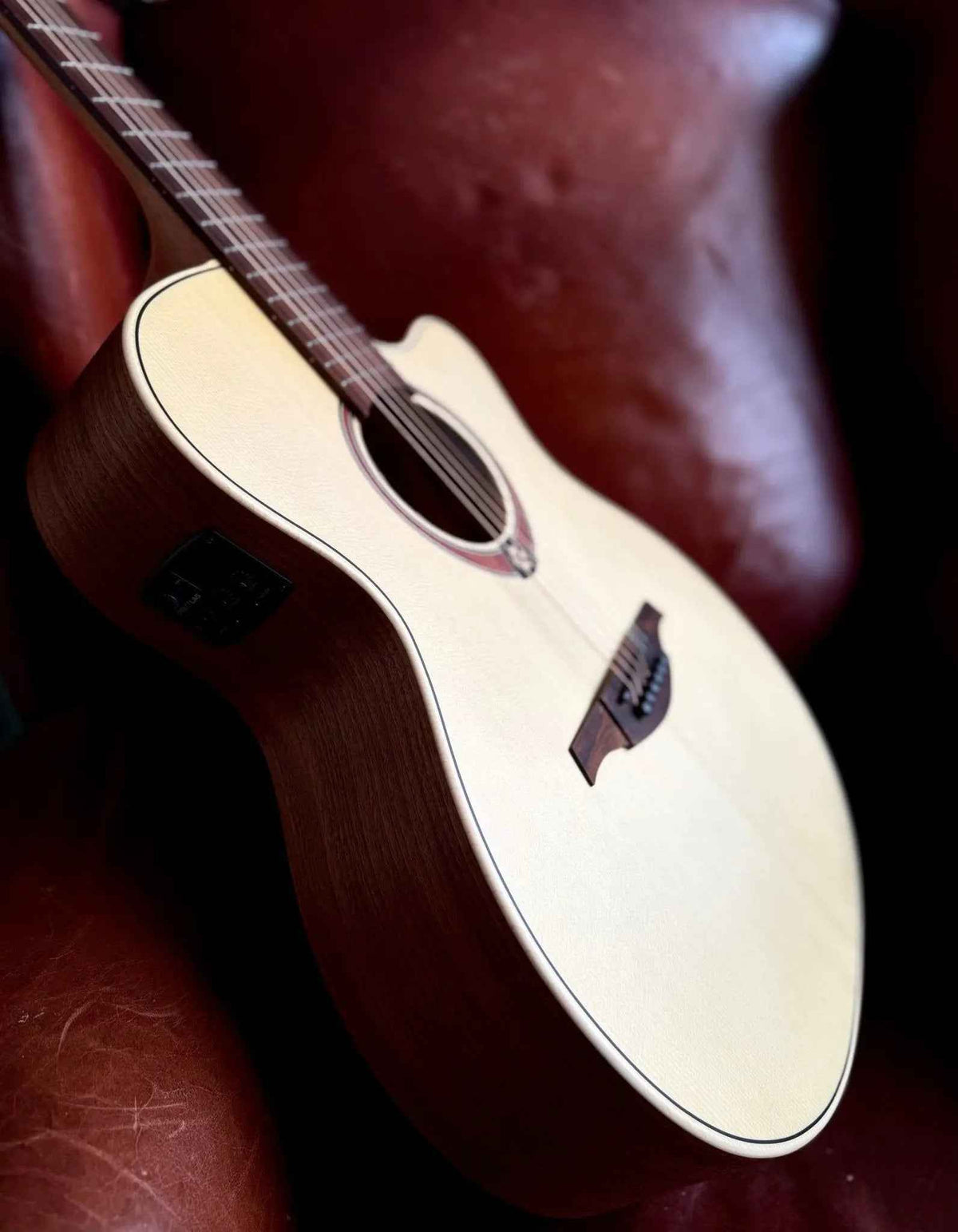 LAG T70 ACE Electro Acoustic Guitar O w' £225 Custom Pro Setup Package Included