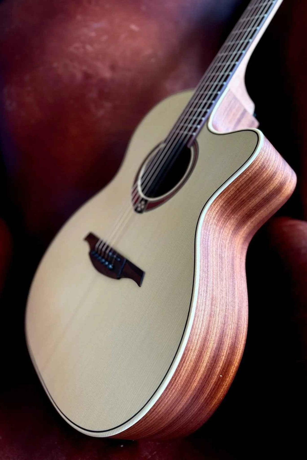 LAG T70 ACE Electro Acoustic Guitar O w' £225 Custom Pro Setup Package Included