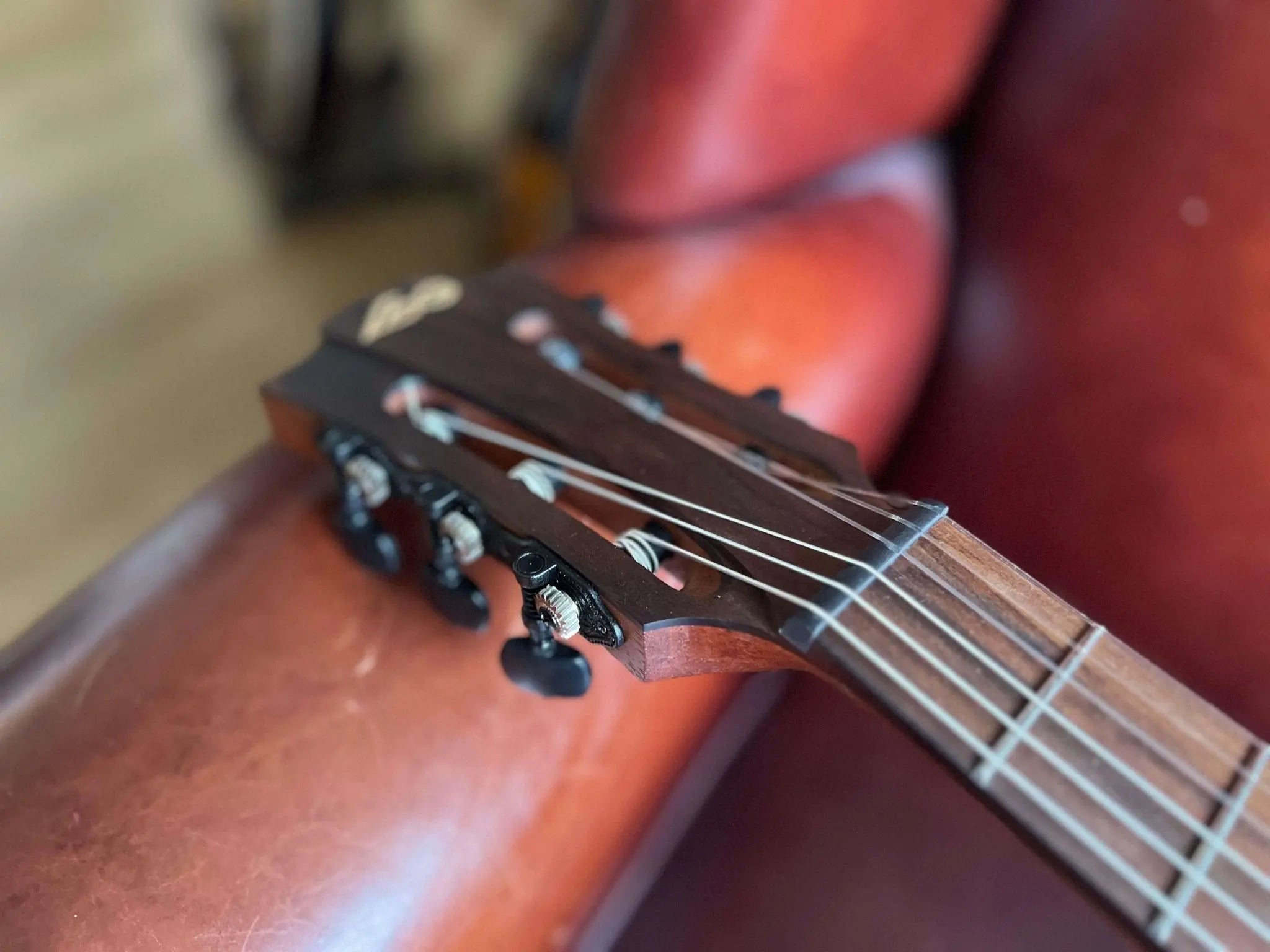 LAG TRAMONTANE TN170ASCE COUNTRY AUDITORIUM SLIM CUTAWAY Nylon Electro - Richards Guitars Of Stratford Upon Avon