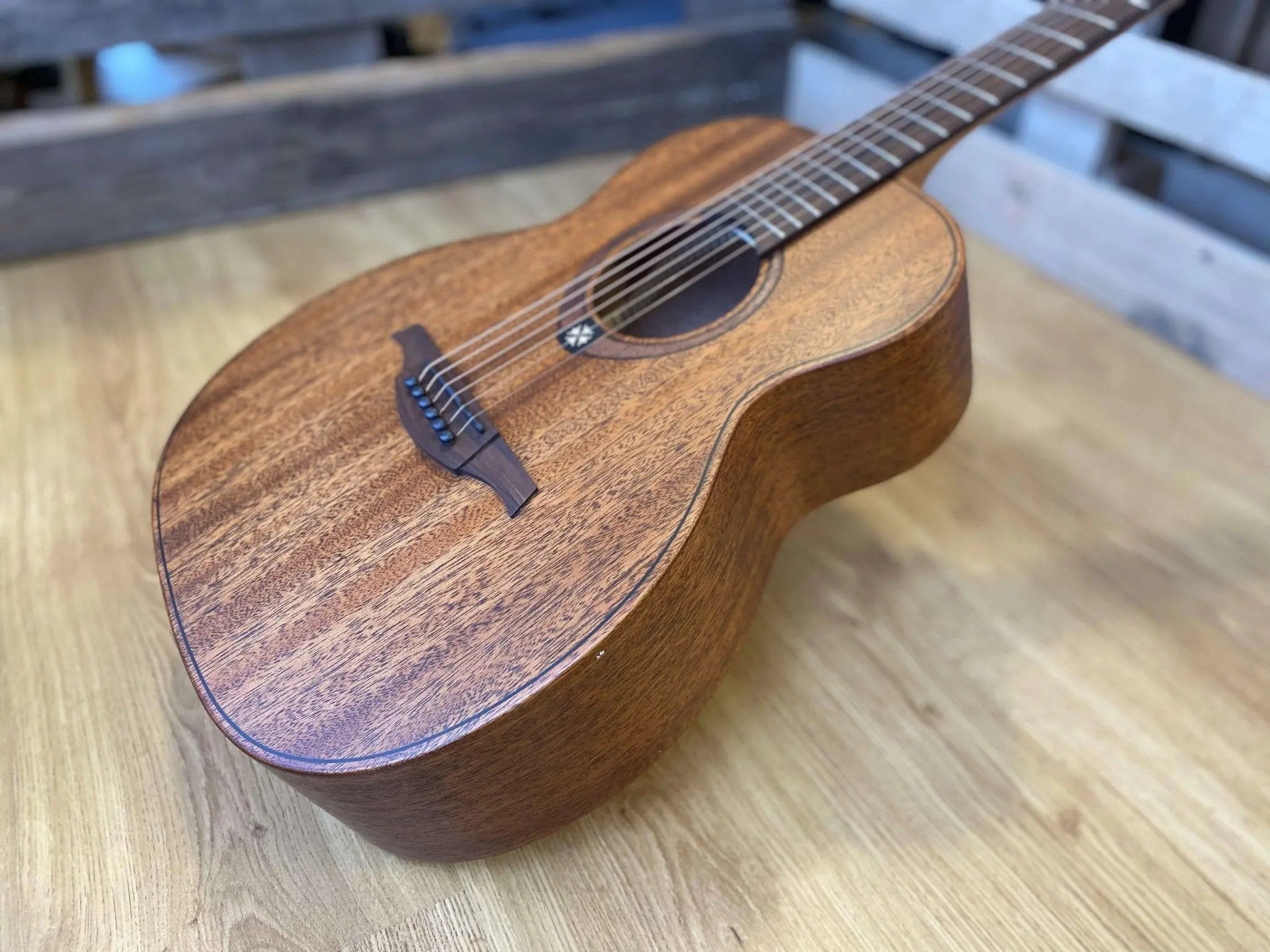 LAG TRAVEL STANDARD TRAVEL - KAE TRAVEL KHAYA ELECTRO - Richards Guitars Of Stratford Upon Avon