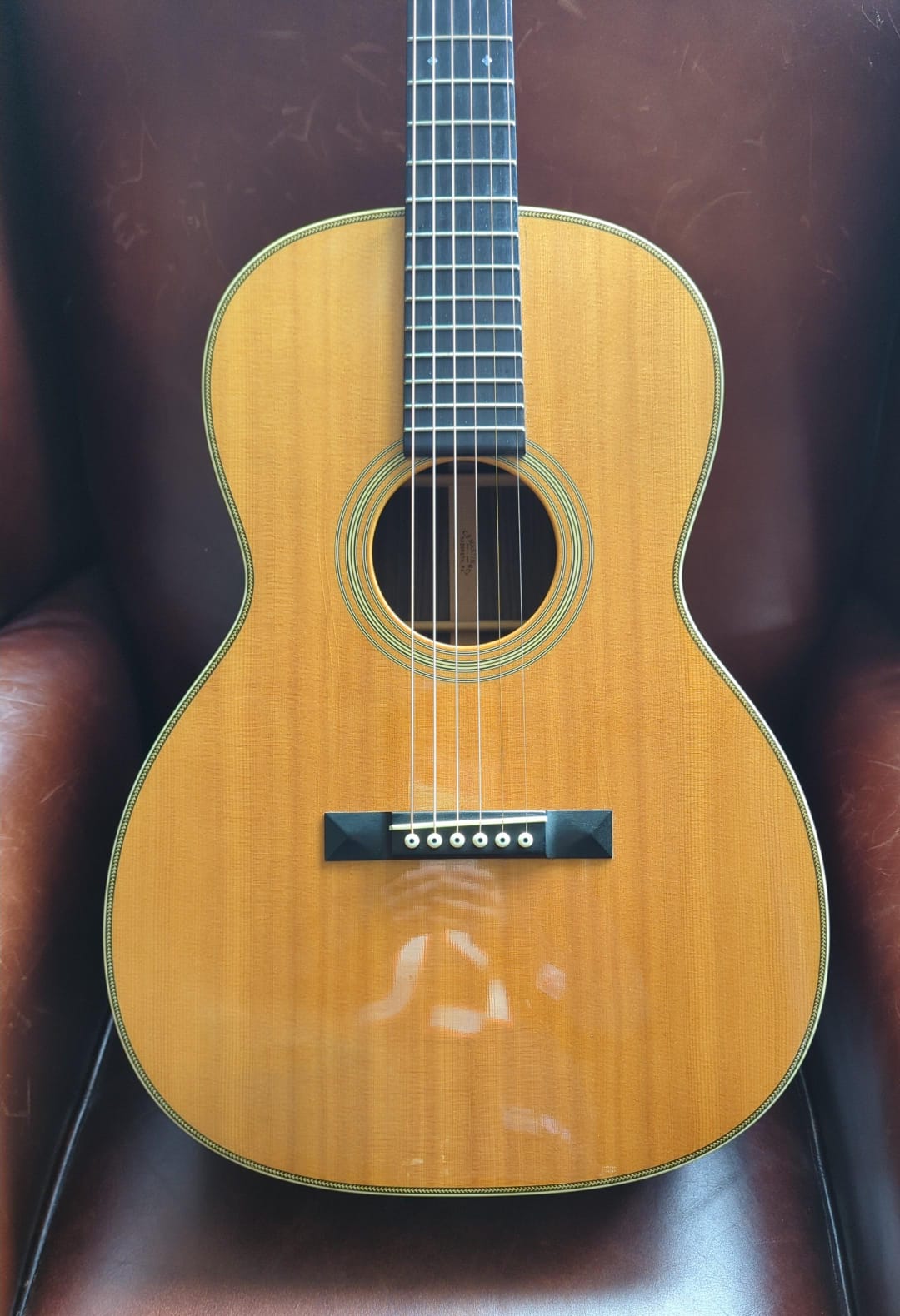 Martin 000 - 28 12 fret Parlour - well loved (used) - Richards Guitars Of Stratford Upon Avon