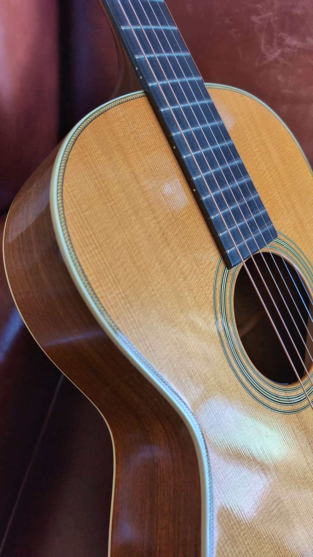 Martin OOO - VS (Used) - Richards Guitars Of Stratford Upon Avon