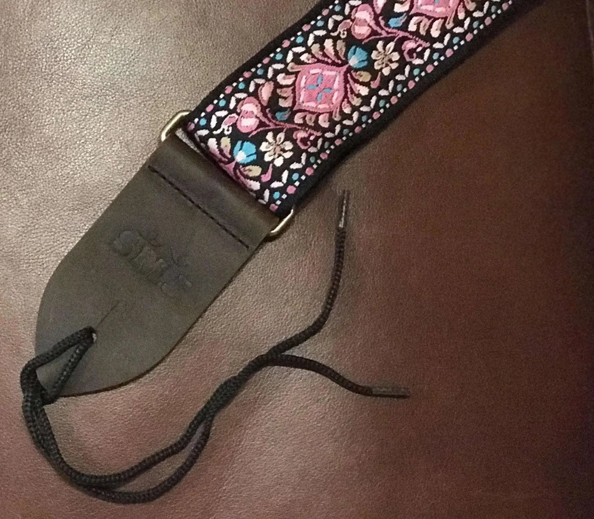 SMJ Reserve Collection "Ruby Tiger" Guitar Strap - Richards Guitars Of Stratford Upon Avon