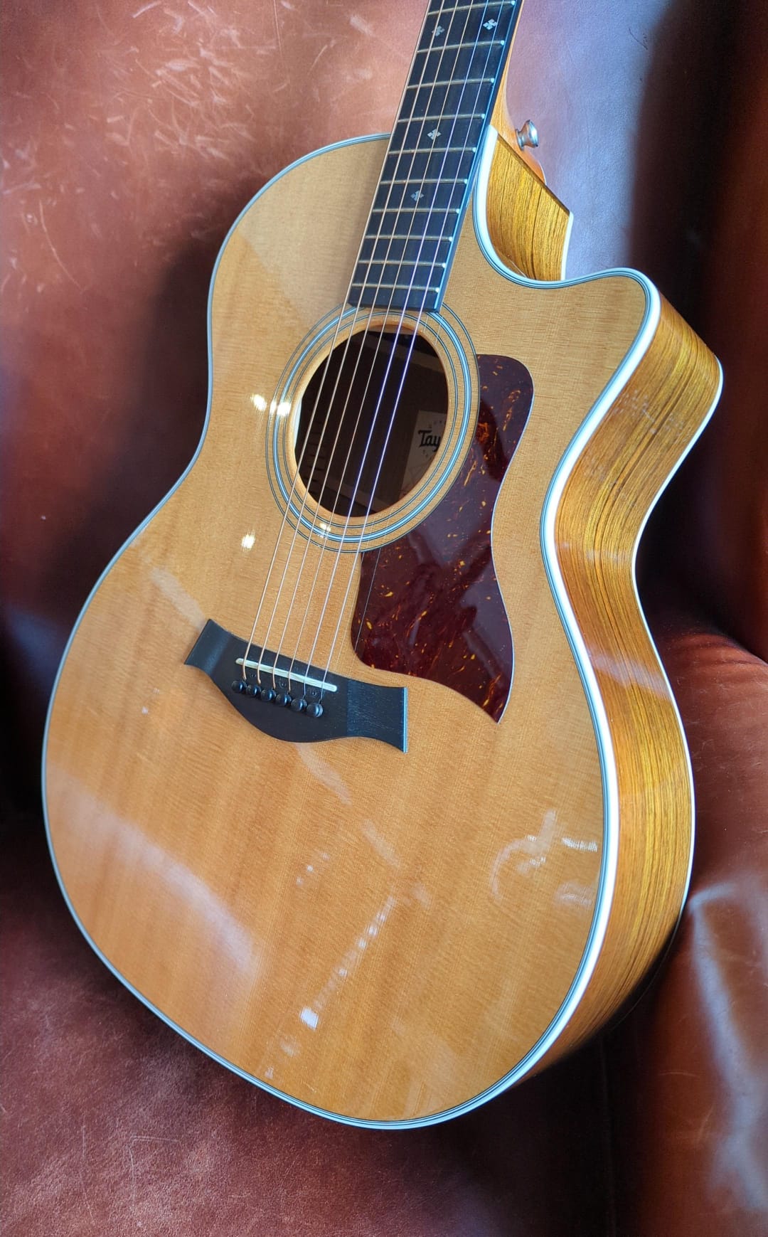 Taylor 414ce (Used) - Richards Guitars Of Stratford Upon Avon