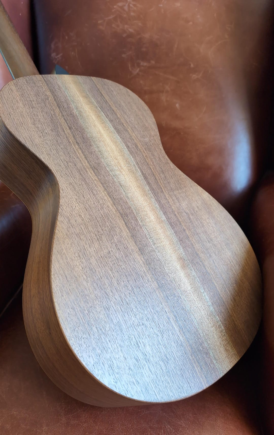Taylor AD12e - SB (Used) - Richards Guitars Of Stratford Upon Avon