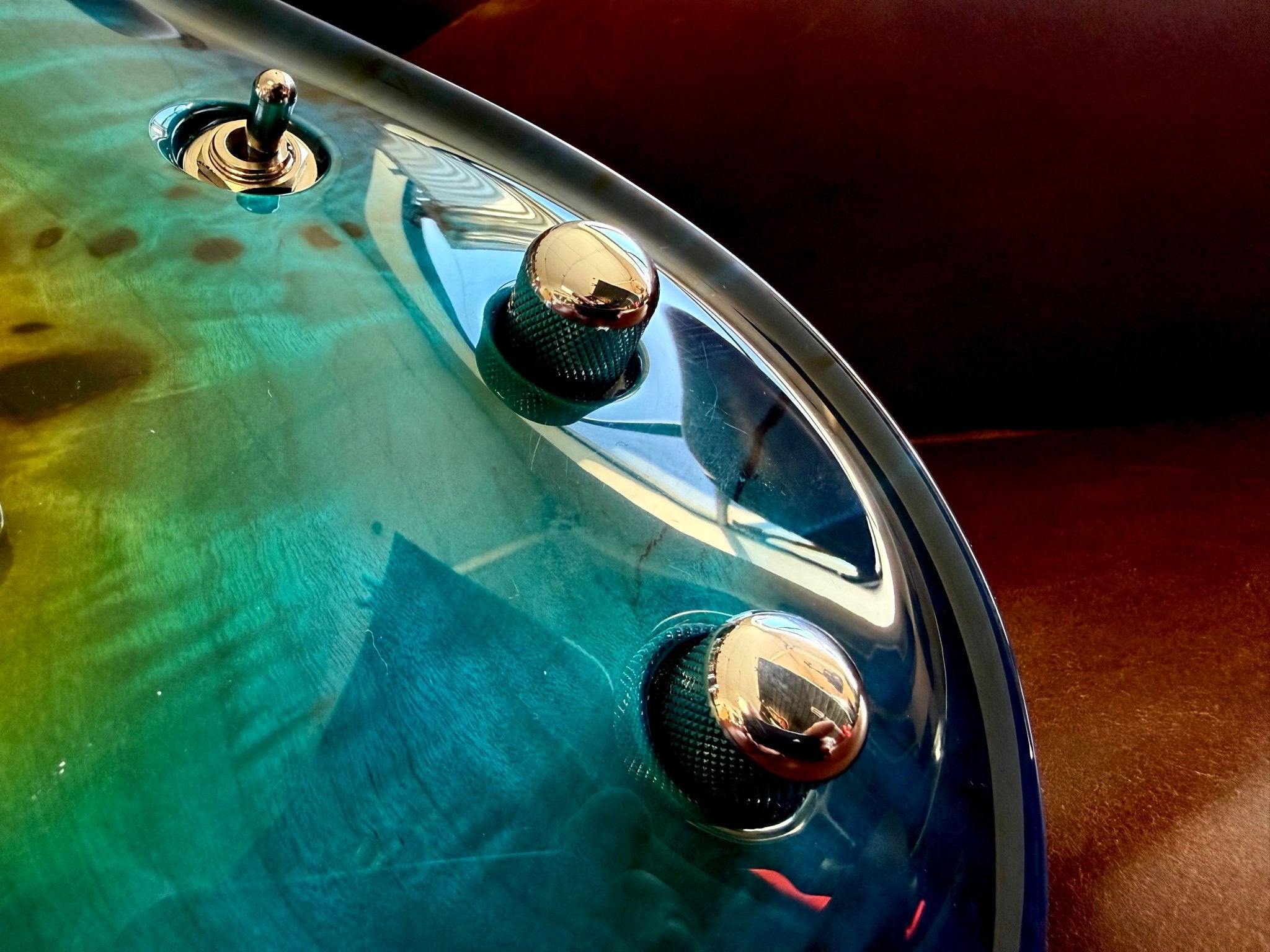 Valenti Nebula “Paradise” - Richards Guitars Of Stratford Upon Avon