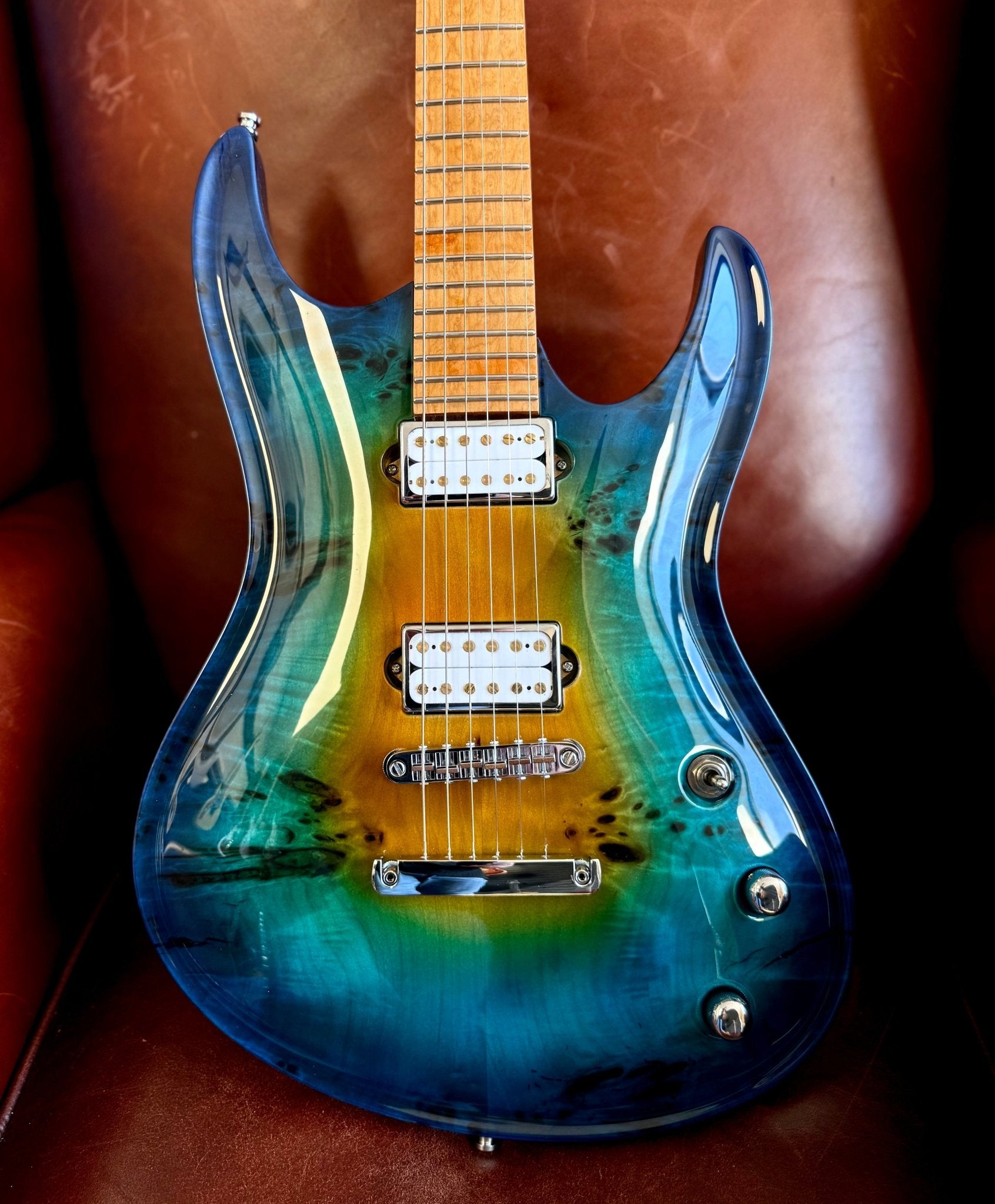 Valenti Nebula “Paradise” - Richards Guitars Of Stratford Upon Avon