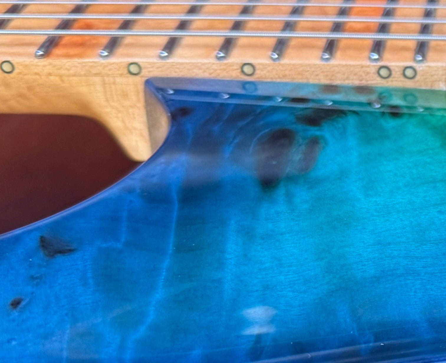 Valenti Nebula “Paradise” - Richards Guitars Of Stratford Upon Avon