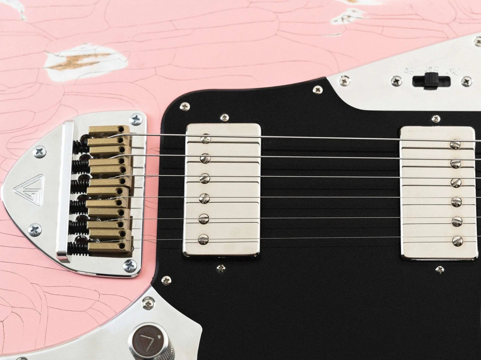 Buy Valiant Jupiter Mola Pink Distressed