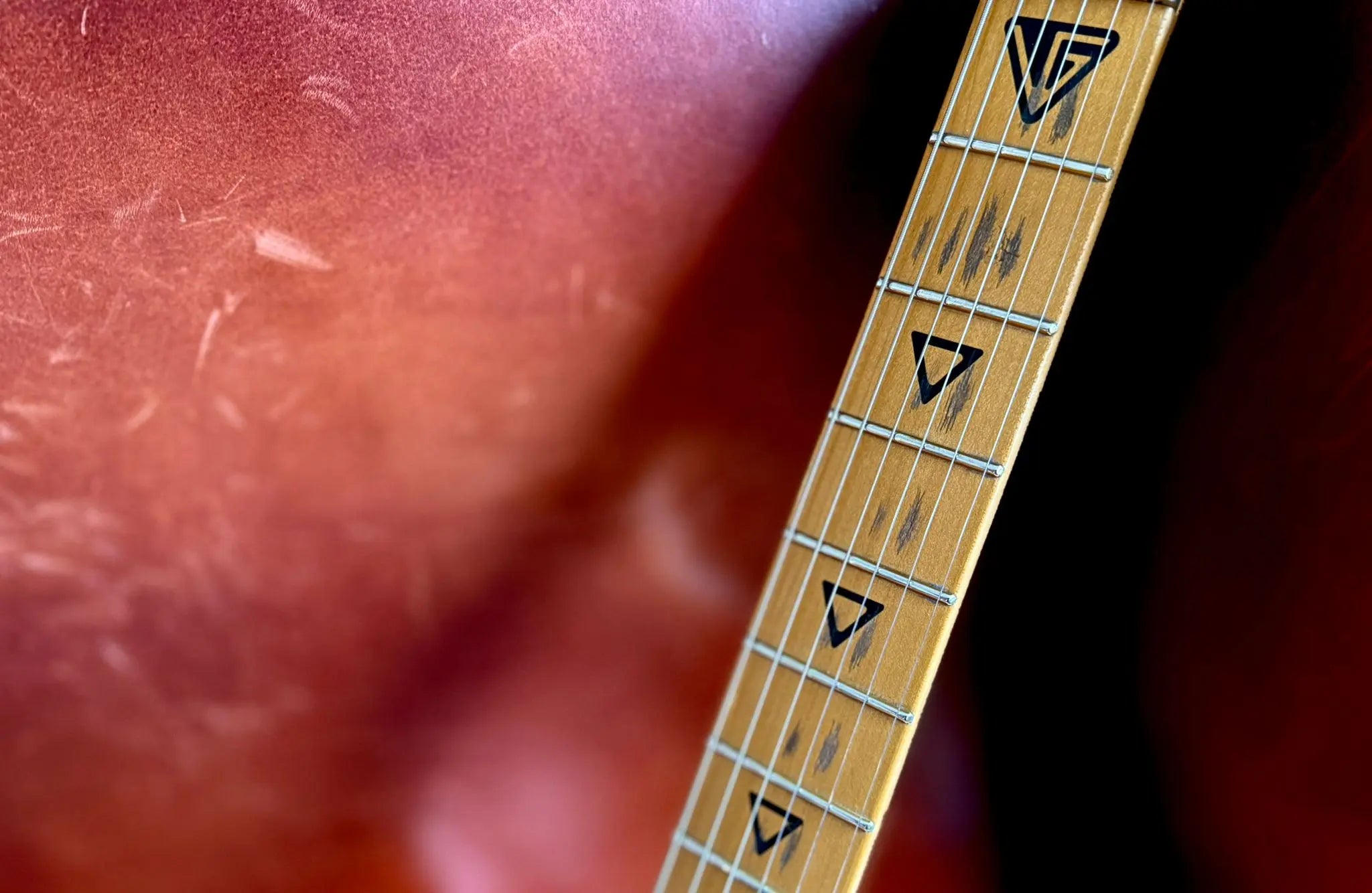 Valiant Soothsayer Distressed Mola Pink - Richards Guitars Of Stratford Upon Avon