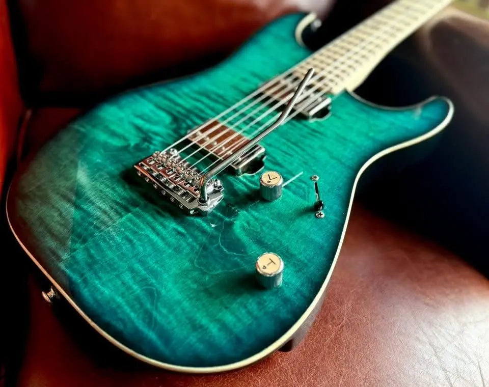 Valiant Soothsayer Malachite Alchemist Custom With Stainless Steel Frets Upgrade - Richards Guitars Of Stratford Upon Avon