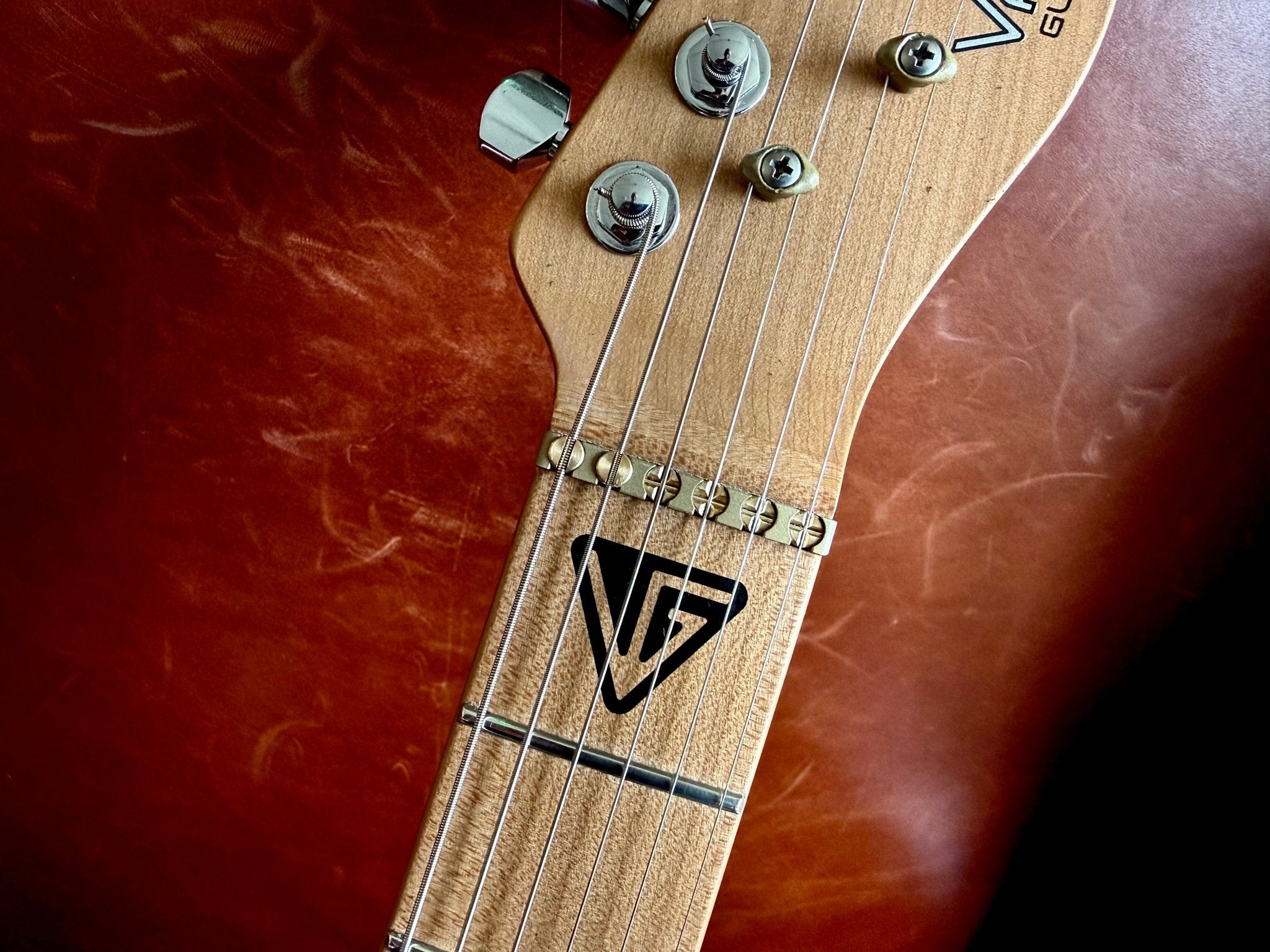 Valiant Titan SC With Stainless Steel Frets Upgrade Ebony Neck - Richards Guitars Of Stratford Upon Avon