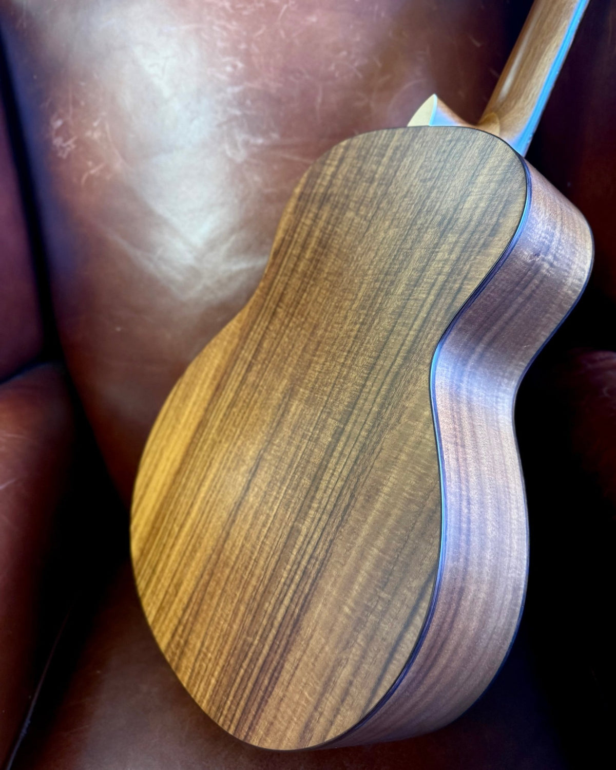Veelah Mini Camper Solid Top Acacia Koa Acoustic Guitar w/ Gig Bag - Richards Guitars Of Stratford Upon Avon