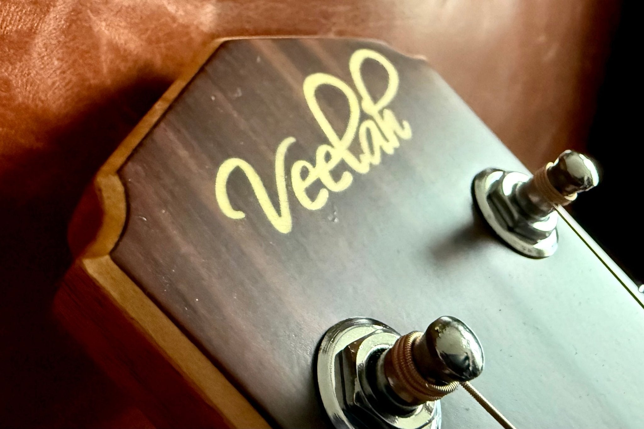 Veelah V1 OMCE Solid Top Spruce Electro Acoustic Guitar w/ Gig Bag - Richards Guitars Of Stratford Upon Avon
