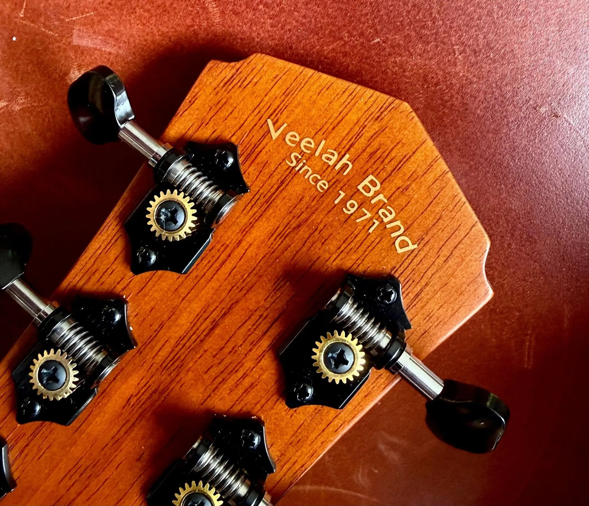 Buy Veelah V4 OM Solid Top Rosewood Armrest Natural Acoustic Guitar w/ Gig Bag