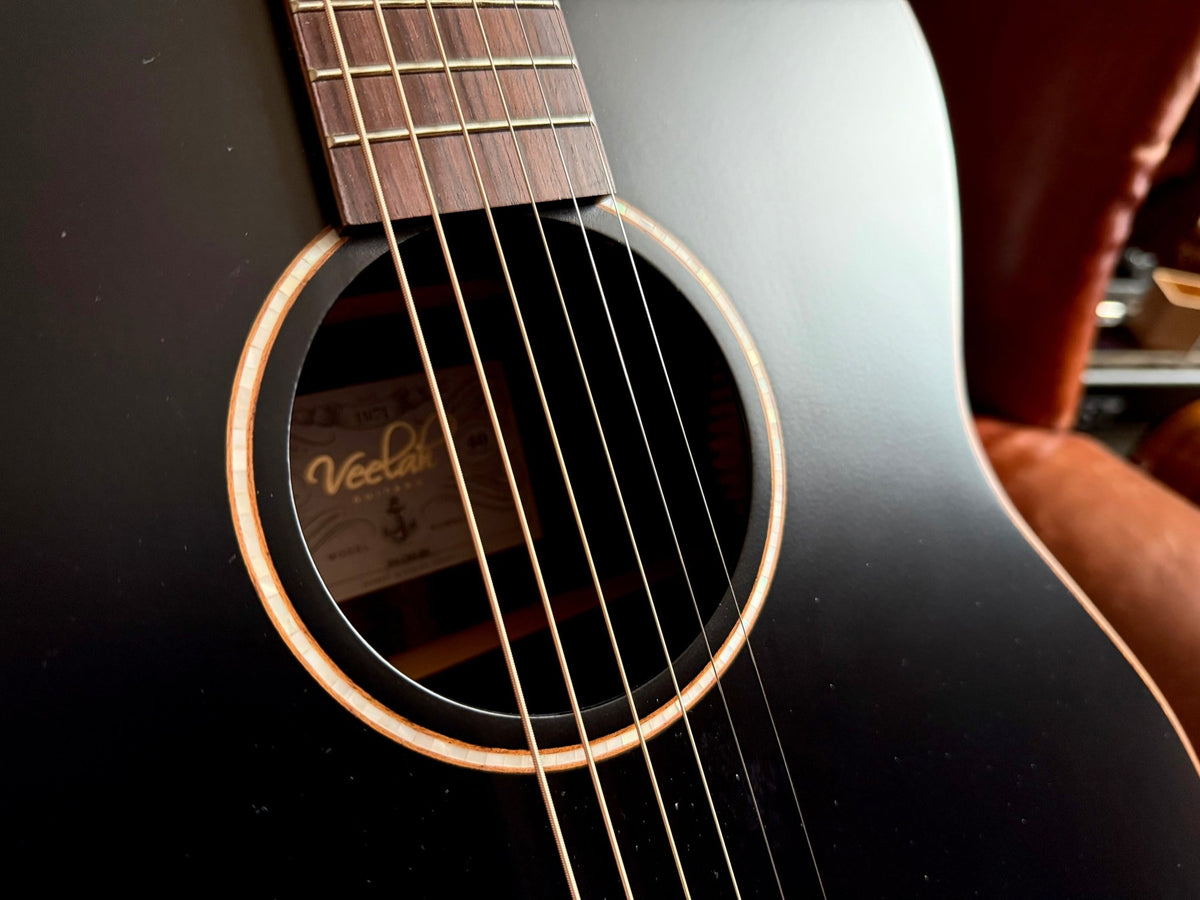 Veelah V4 OM Solid Top Rosewood Armrest Satin Black Acoustic Guitar w/ Gig Bag - Richards Guitars Of Stratford Upon Avon
