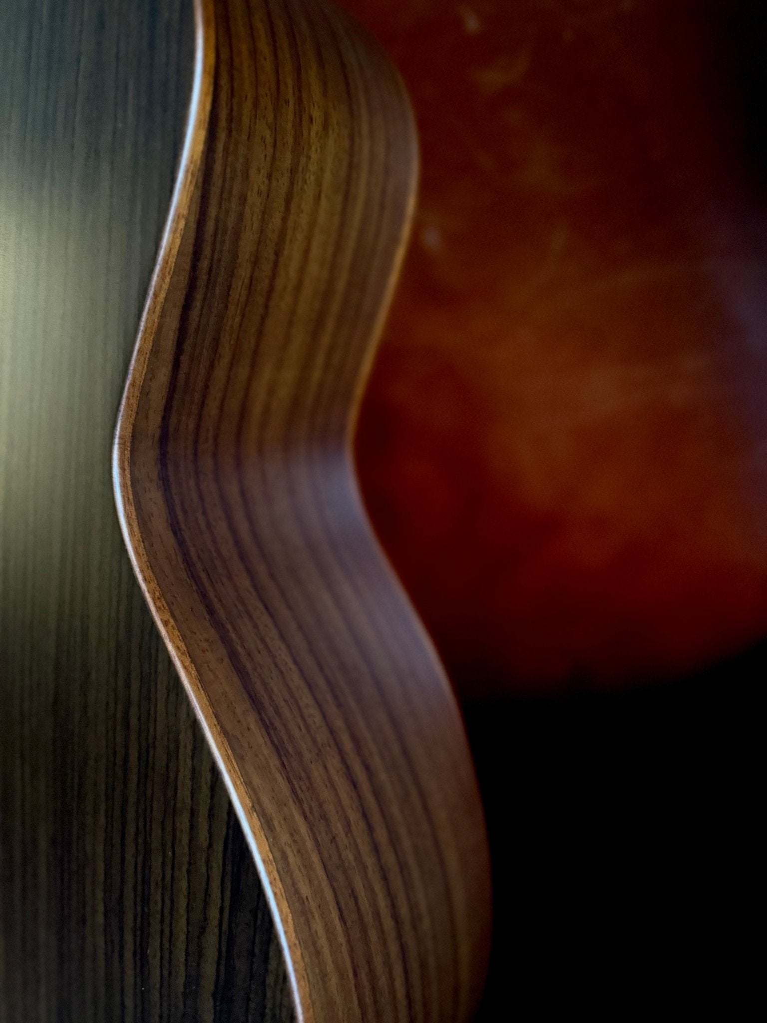 Veelah V4 Rosewood Armrest Satin Black Acoustic Guitar - Richards Guitars Of Stratford Upon Avon