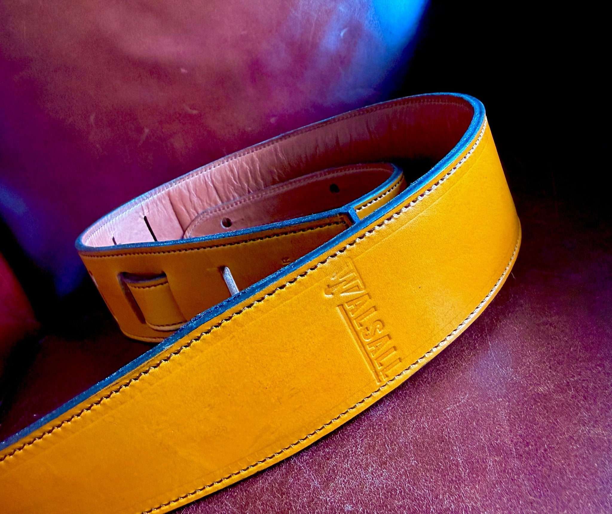 Walsall Hand Made Premium Padded Bridle Leather Guitar Strap - Richards Guitars Of Stratford Upon Avon