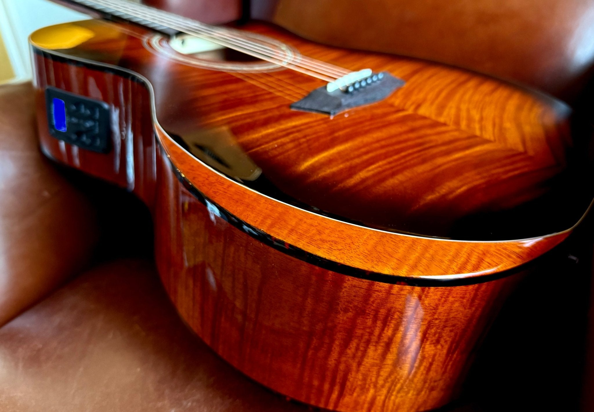 Washburm Comfort WCG12FCE Electro Acoustic Guitar w' £225 Custom Pro Setup Package Included - Richards Guitars Of Stratford Upon Avon