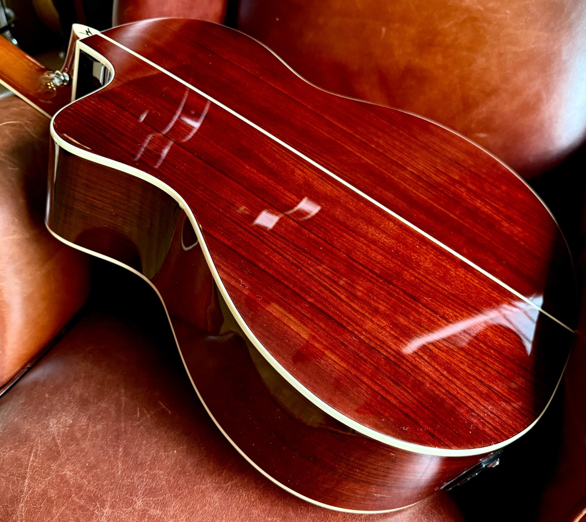 Washburn AG70CE Grand Auditorium - Natural Electro Acoustic Guitar w' £225 Custom Pro Setup Package Included - Richards Guitars Of Stratford Upon Avon