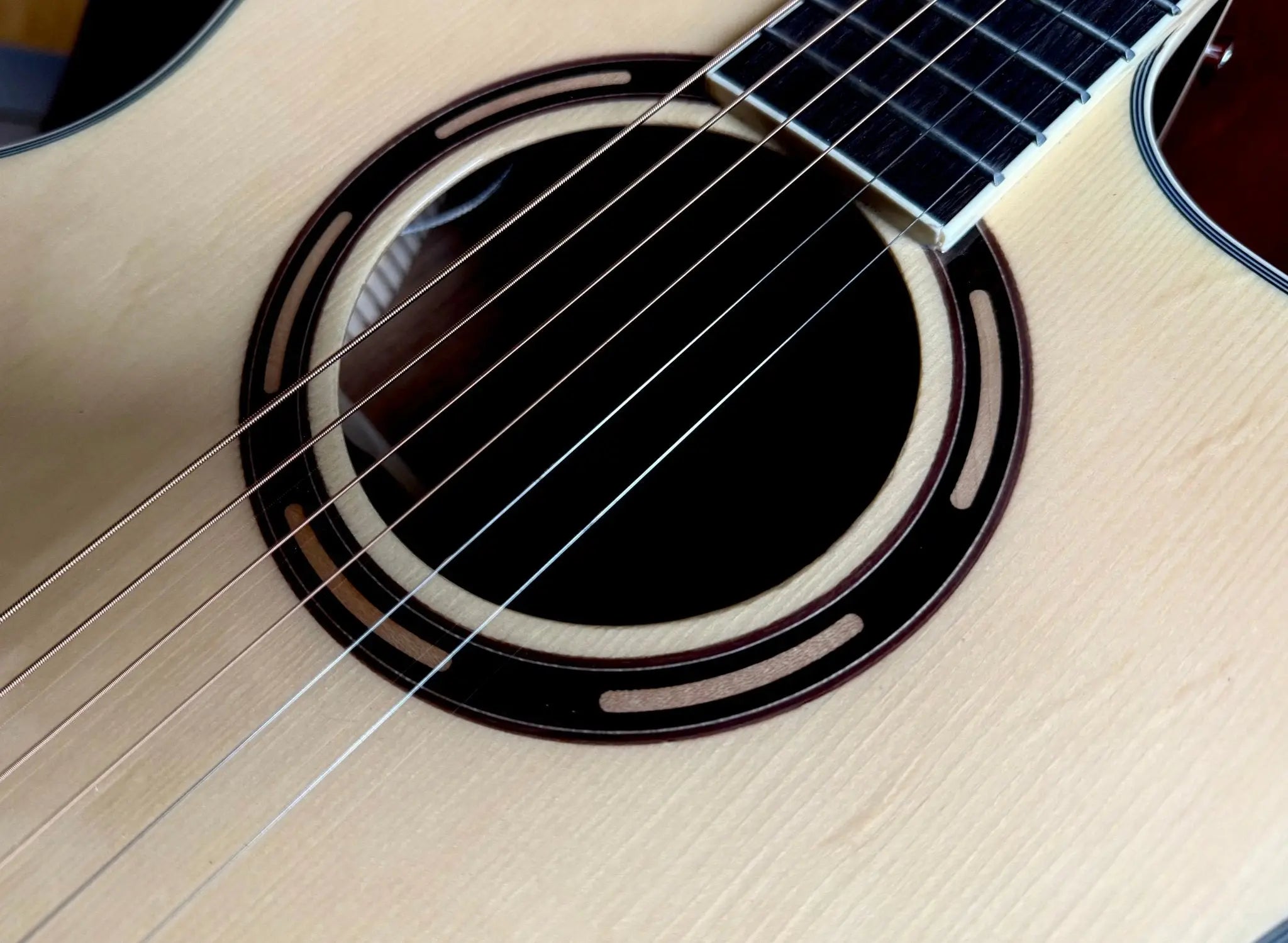 Buy Washburn AG70CE Grand Auditorium - Natural Electro Acoustic Guitar w' £225 Custom Pro Setup Package Included