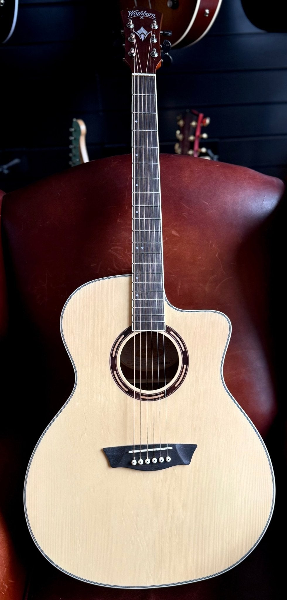 Washburn AG70CE Grand Auditorium - Natural Electro Acoustic Guitar w' £225 Custom Pro Setup Package Included - Richards Guitars Of Stratford Upon Avon