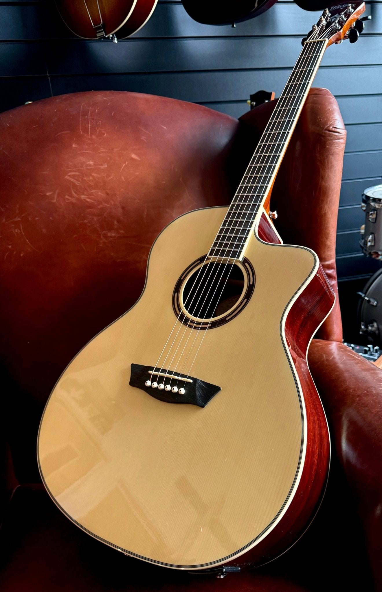 Washburn AG70CE Grand Auditorium - Natural Electro Acoustic Guitar w' £225 Custom Pro Setup Package Included - Richards Guitars Of Stratford Upon Avon