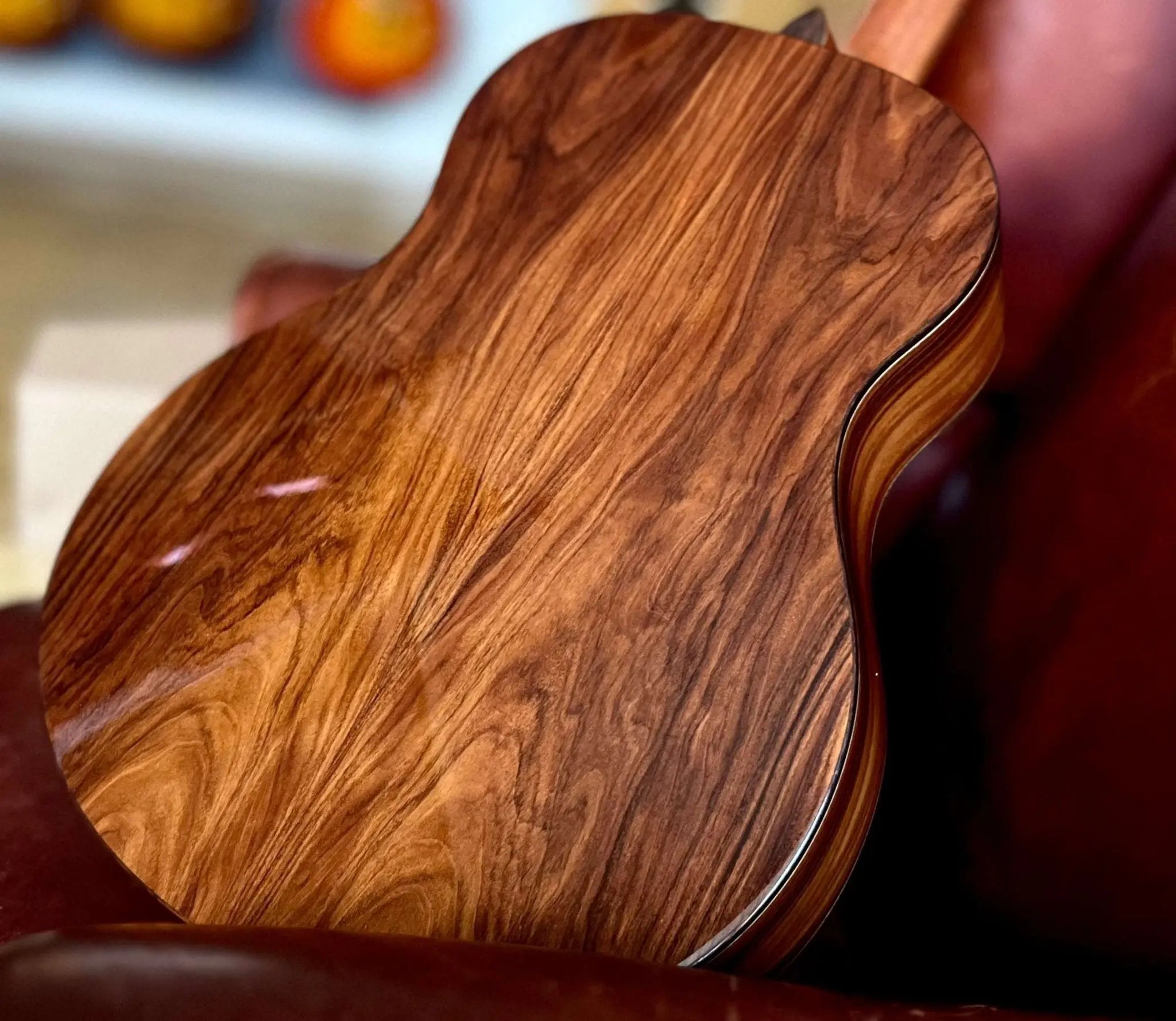 Washburn Bella Tono ELEGANTE S24S - Natural Acoustic Guitar - Richards Guitars Of Stratford Upon Avon