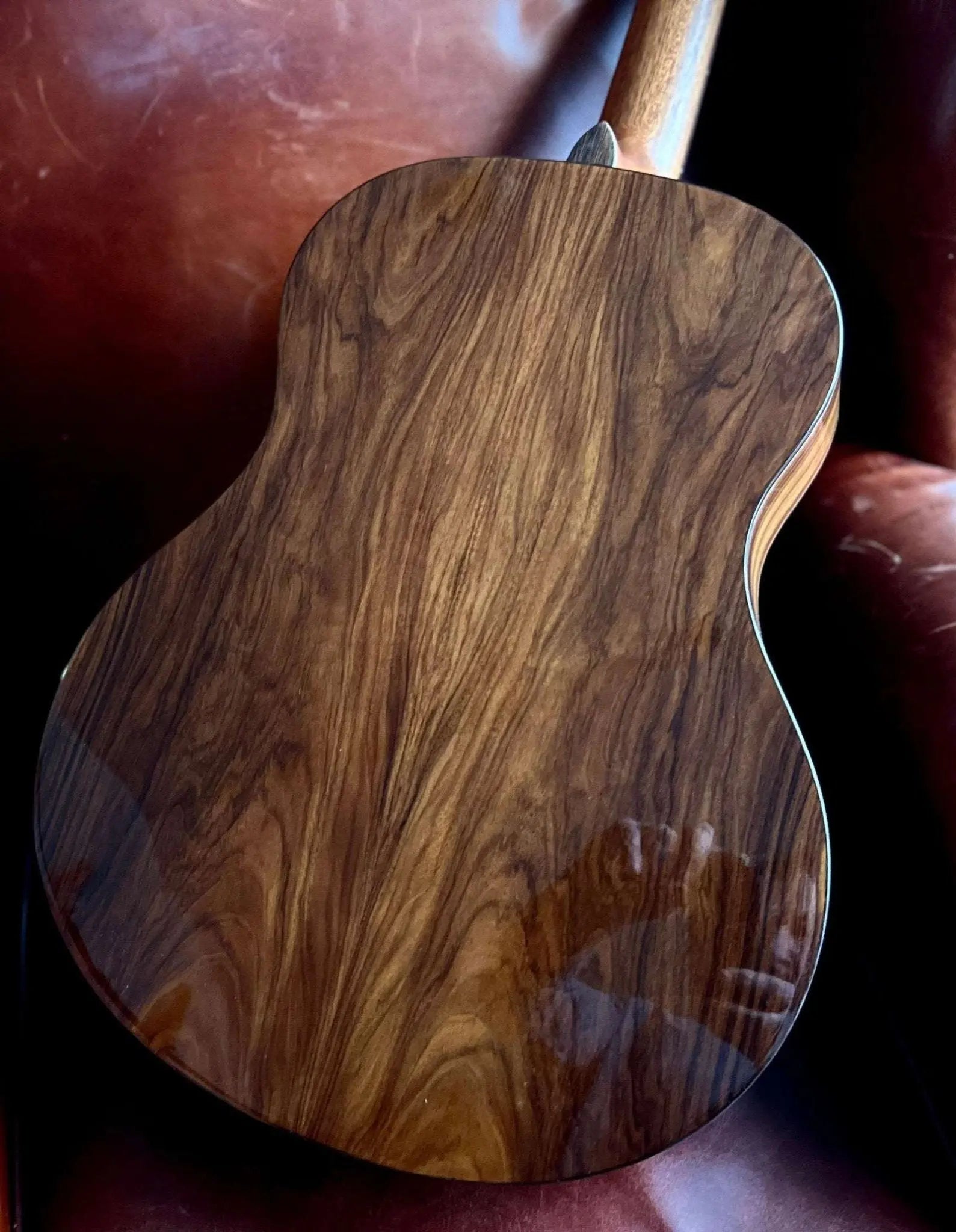 Washburn Bella Tono ELEGANTE S24S - Natural Acoustic Guitar - Richards Guitars Of Stratford Upon Avon