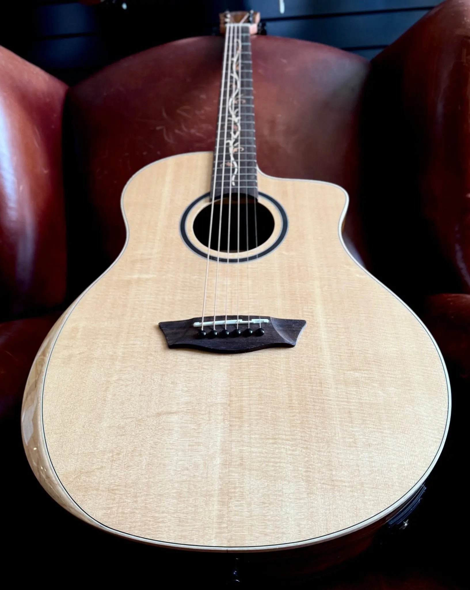 Washburn Bella Tono SUPREMA SC40SCE - Natural - NEW 2025 Electro Acoustic Guitar - Richards Guitars Of Stratford Upon Avon
