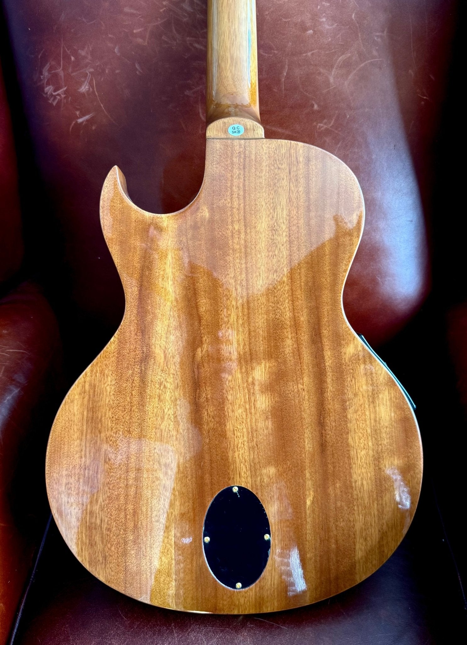 Washburn EACT42S - Thinline - Natural Electro Nylon Strung Guitar w'£225 Custom Pro Setup & Back Up Service - Richards Guitars Of Stratford Upon Avon