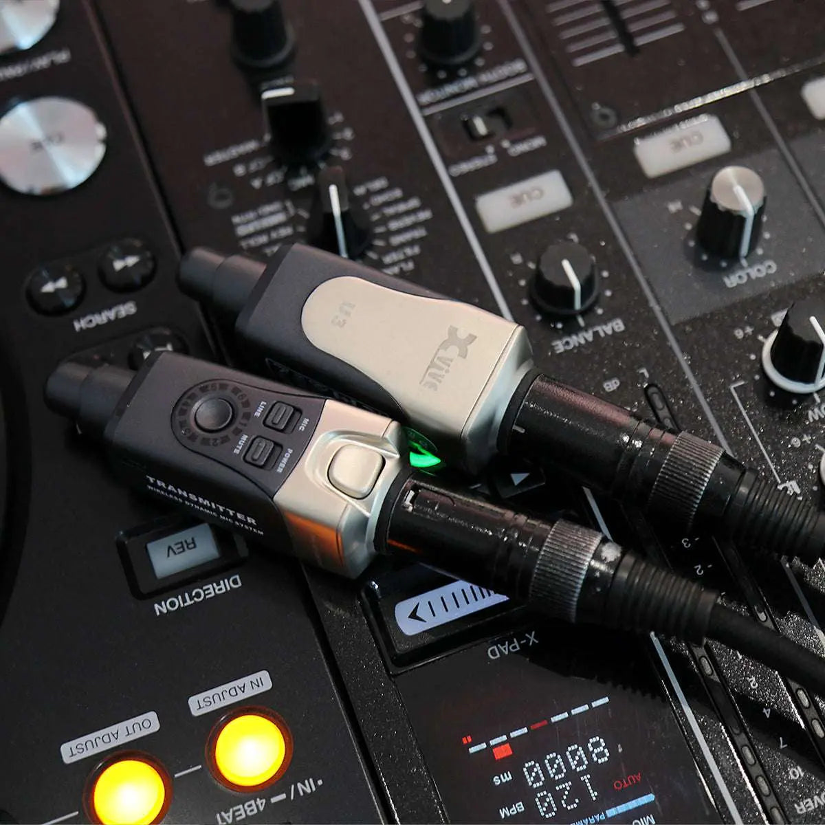 Xvive Dual U3 Wireless System for Audio - Richards Guitars Of Stratford Upon Avon