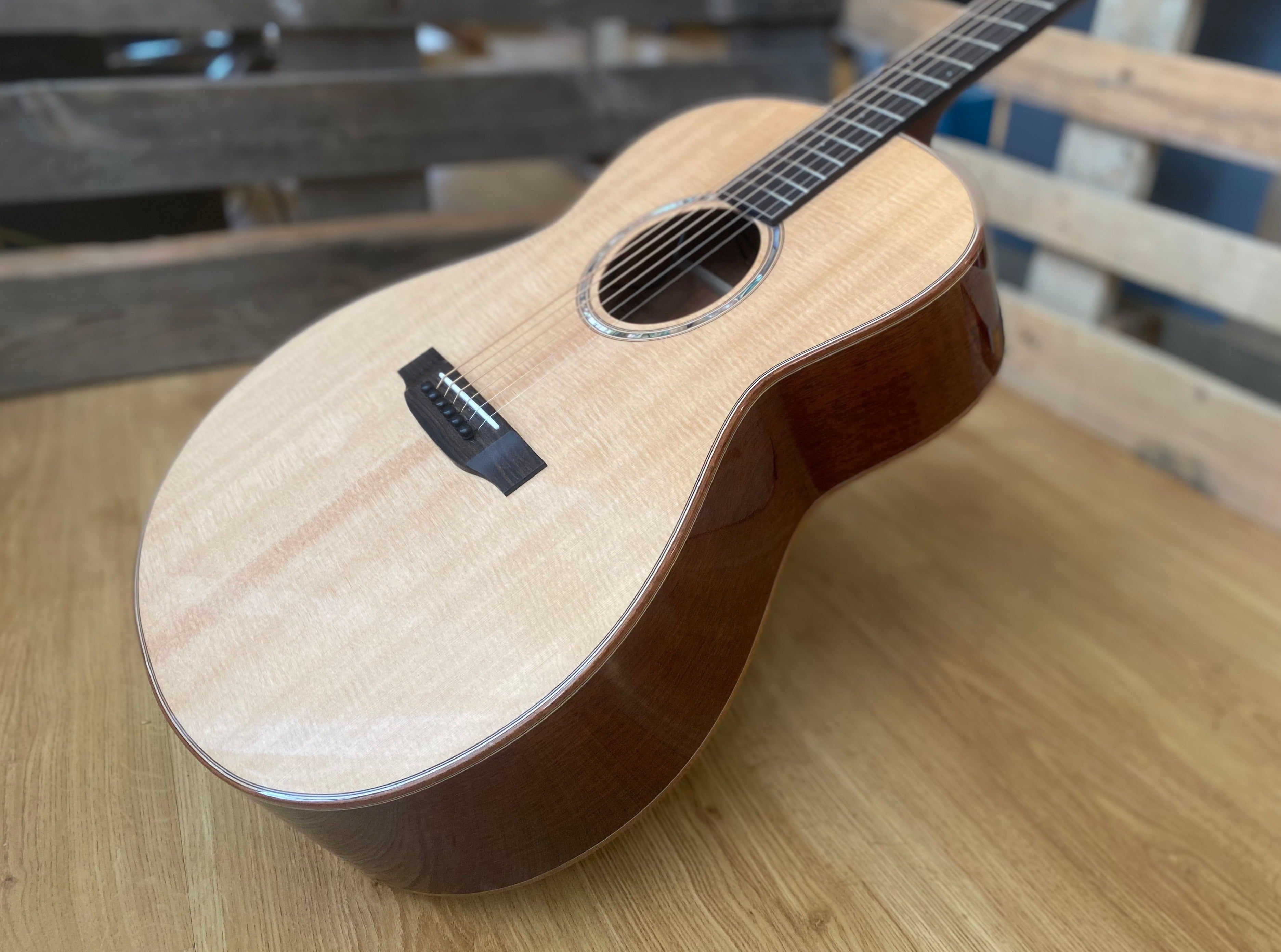 Auden Austin Mahogany Series Electro Acoustic – Spruce Full Body, Electro Acoustic Guitar for sale at Richards Guitars.