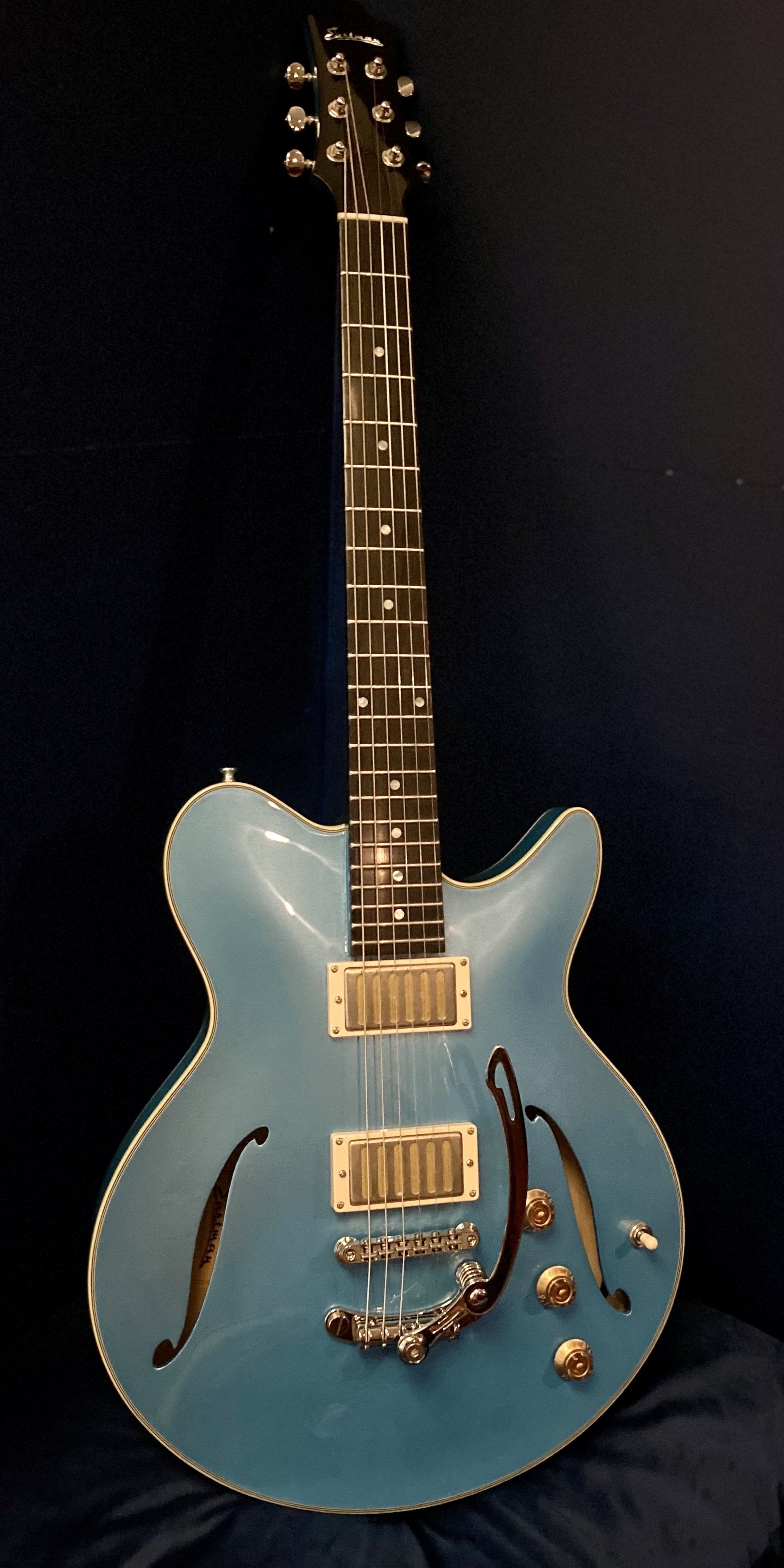 Eastman Romeo LA Celestine Blue, Electric Guitar for sale at Richards Guitars.