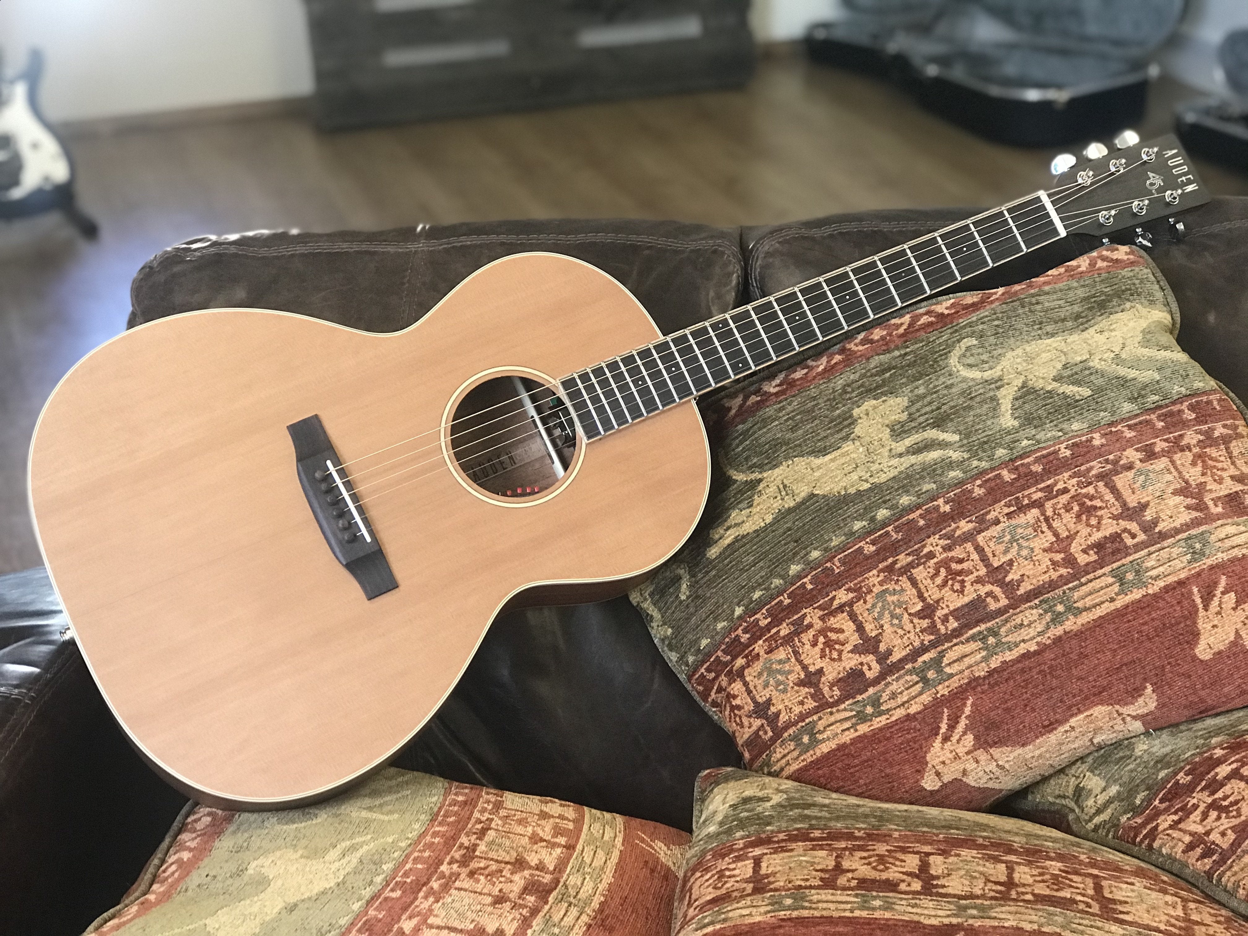 Auden Neo 45 Chester Full Body., Electro Acoustic Guitar for sale at Richards Guitars.